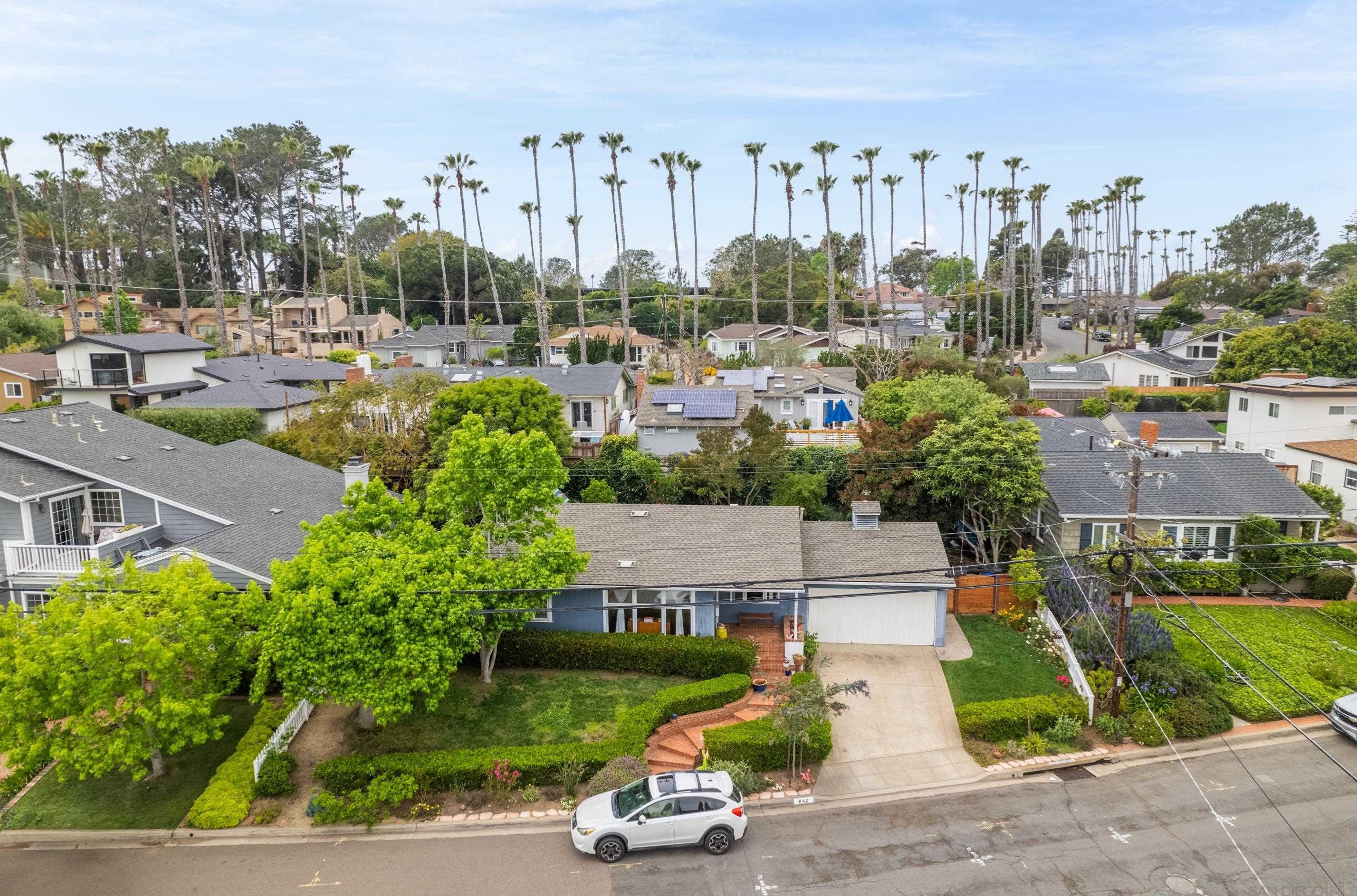 840 Tarento Dr, San Diego CA  92106-2826 exterior