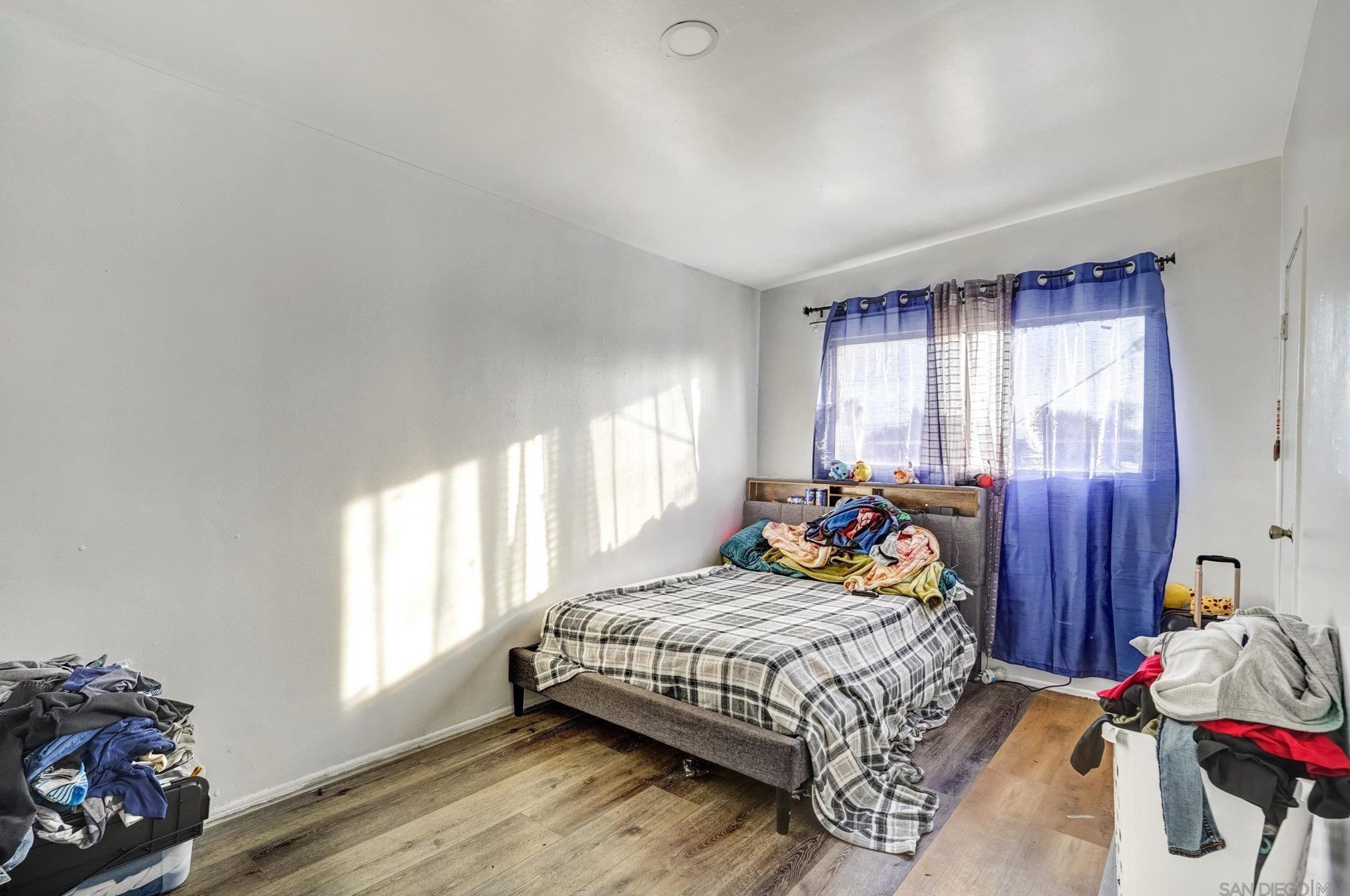 10260 Cook Ave, Riverside CA  92503-2819 exterior