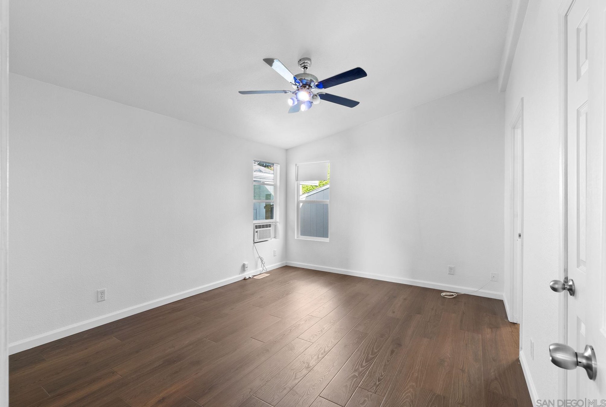 4844 Old Cliffs Rd, San Diego CA  92120-1142 exterior