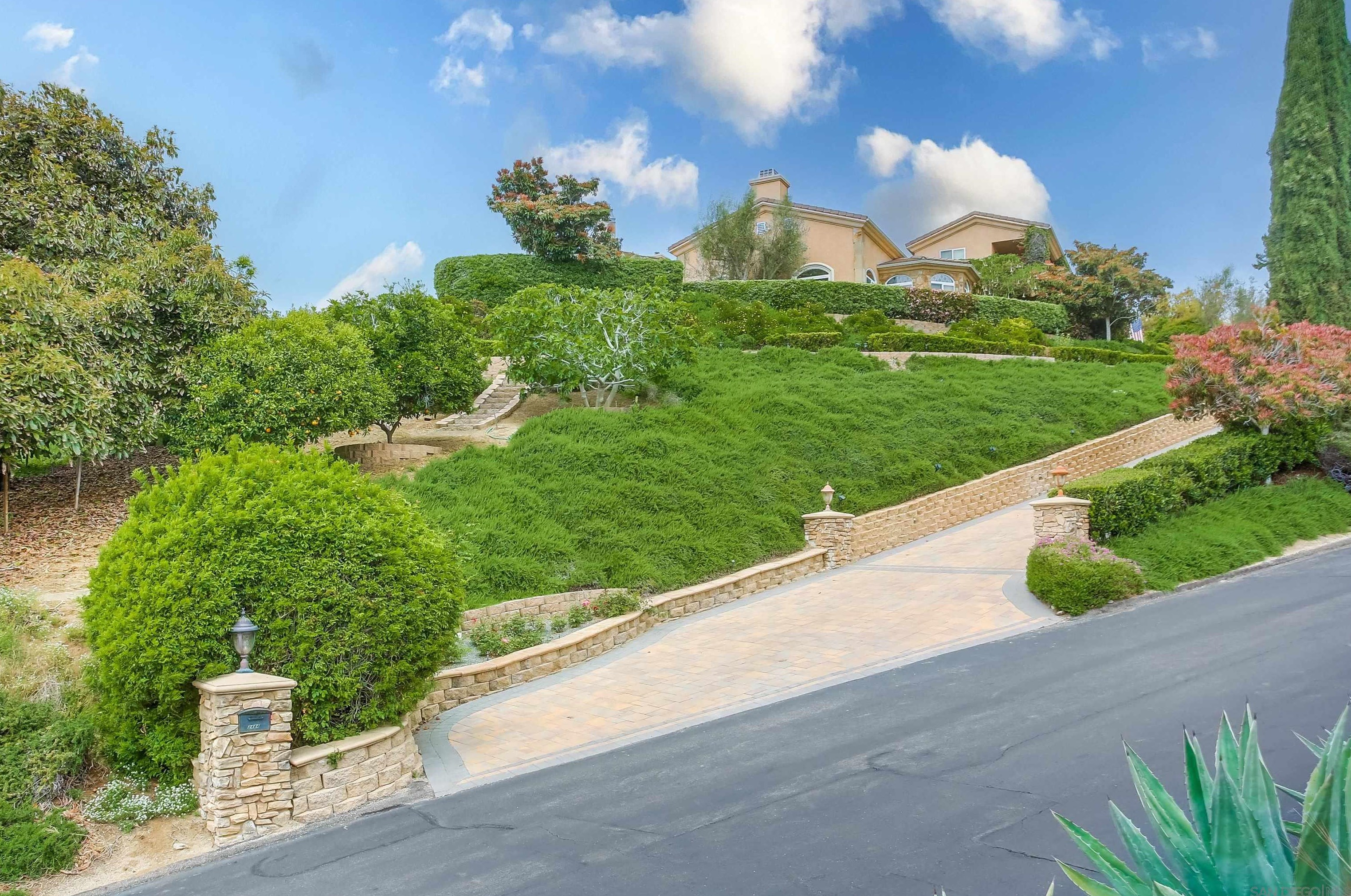 2484 Dos Lomas, Fallbrook, CA 92028