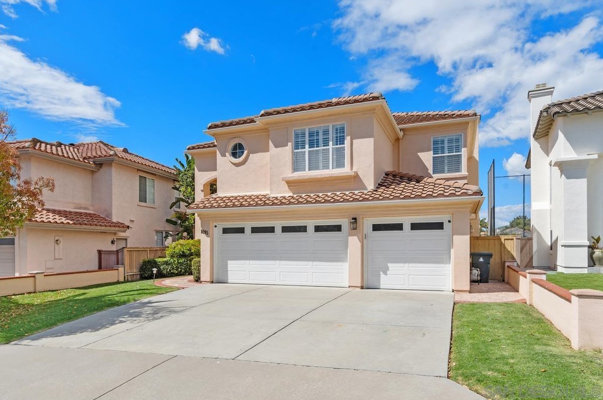 1095 Waterville Lake Rd, Chula Vista, CA 91915-1211