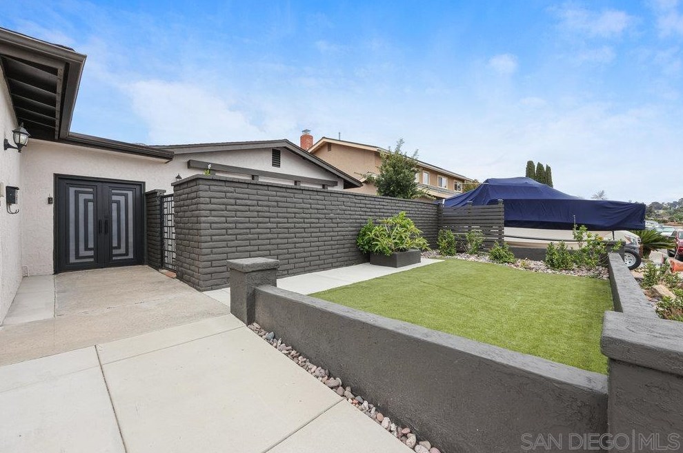 7631 Melotte St, San Diego, CA 92119