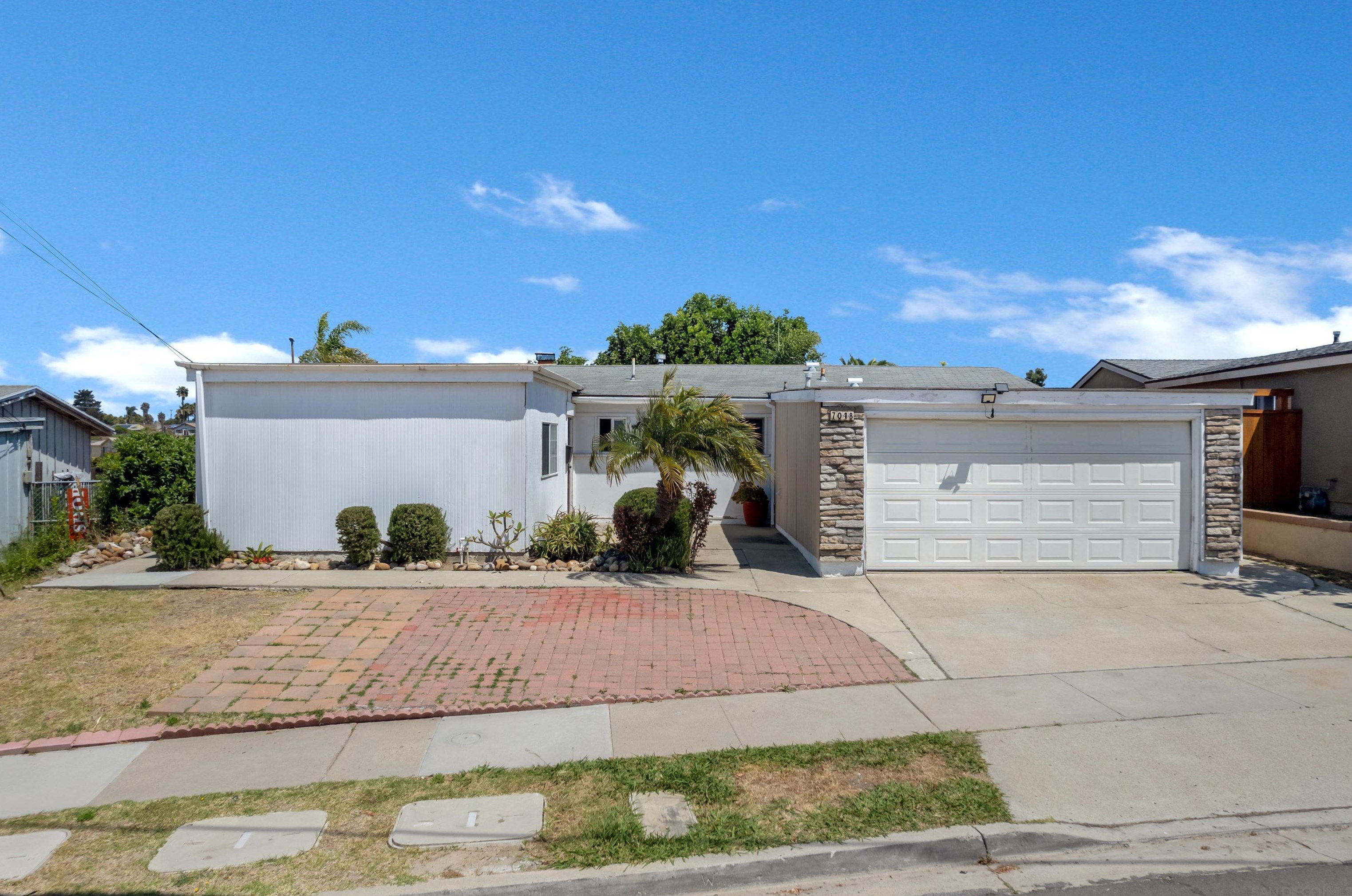 7048 Beagle St, San Diego, CA 92111