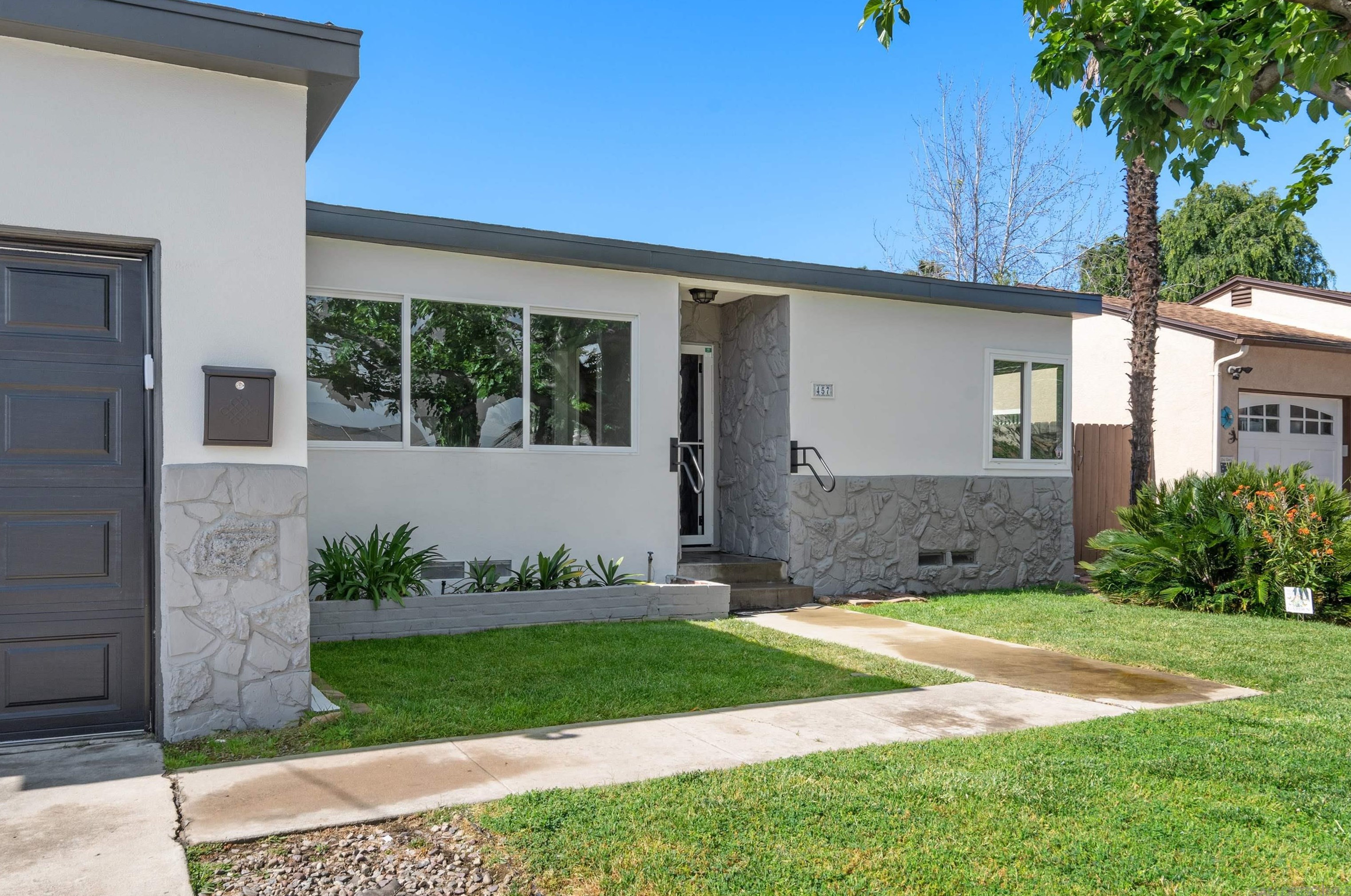 457 Gardner St, El Cajon, CA 92020-3223