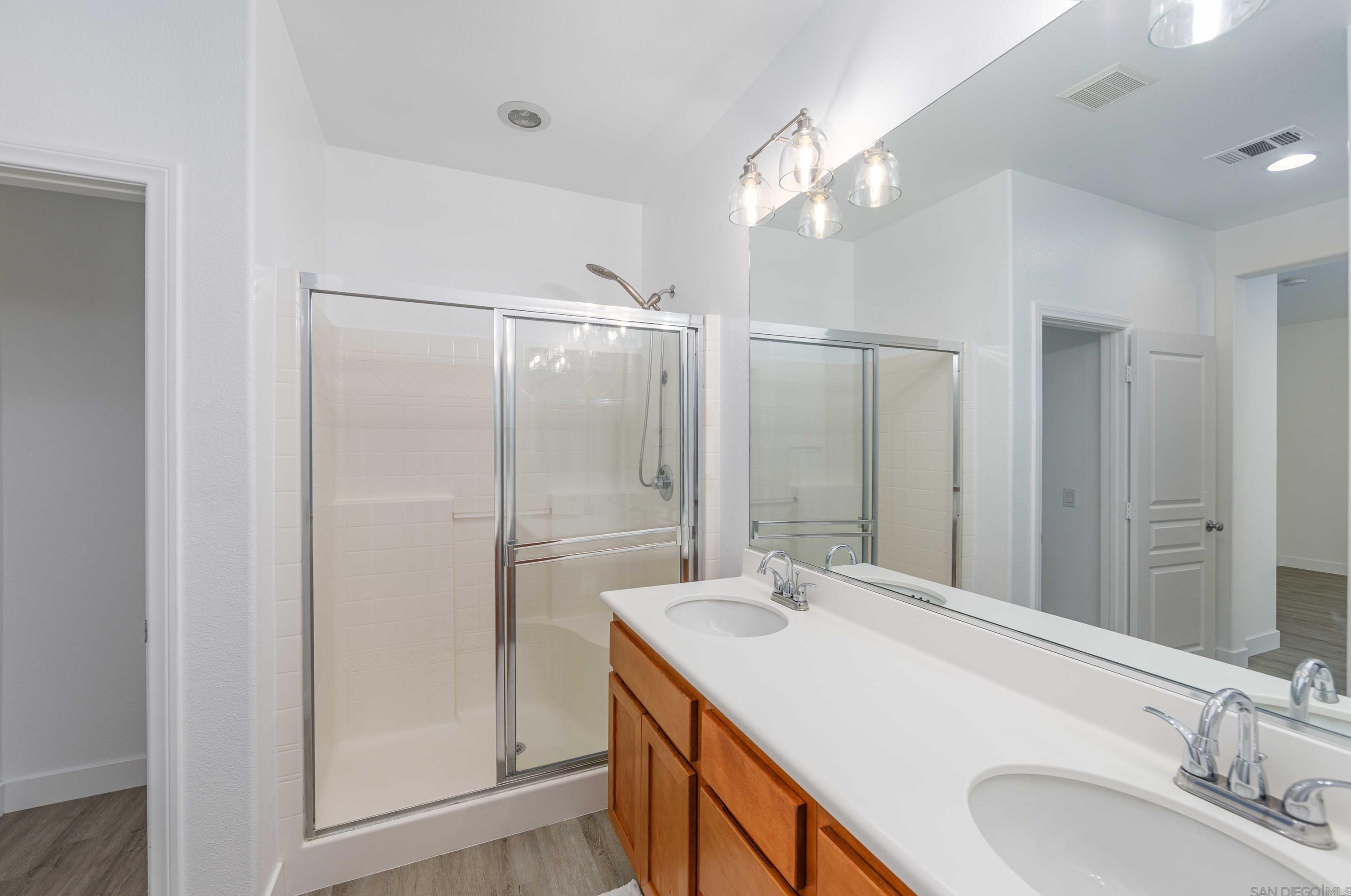 227 Calle Del Sol, Vista CA  92083-3624 exterior