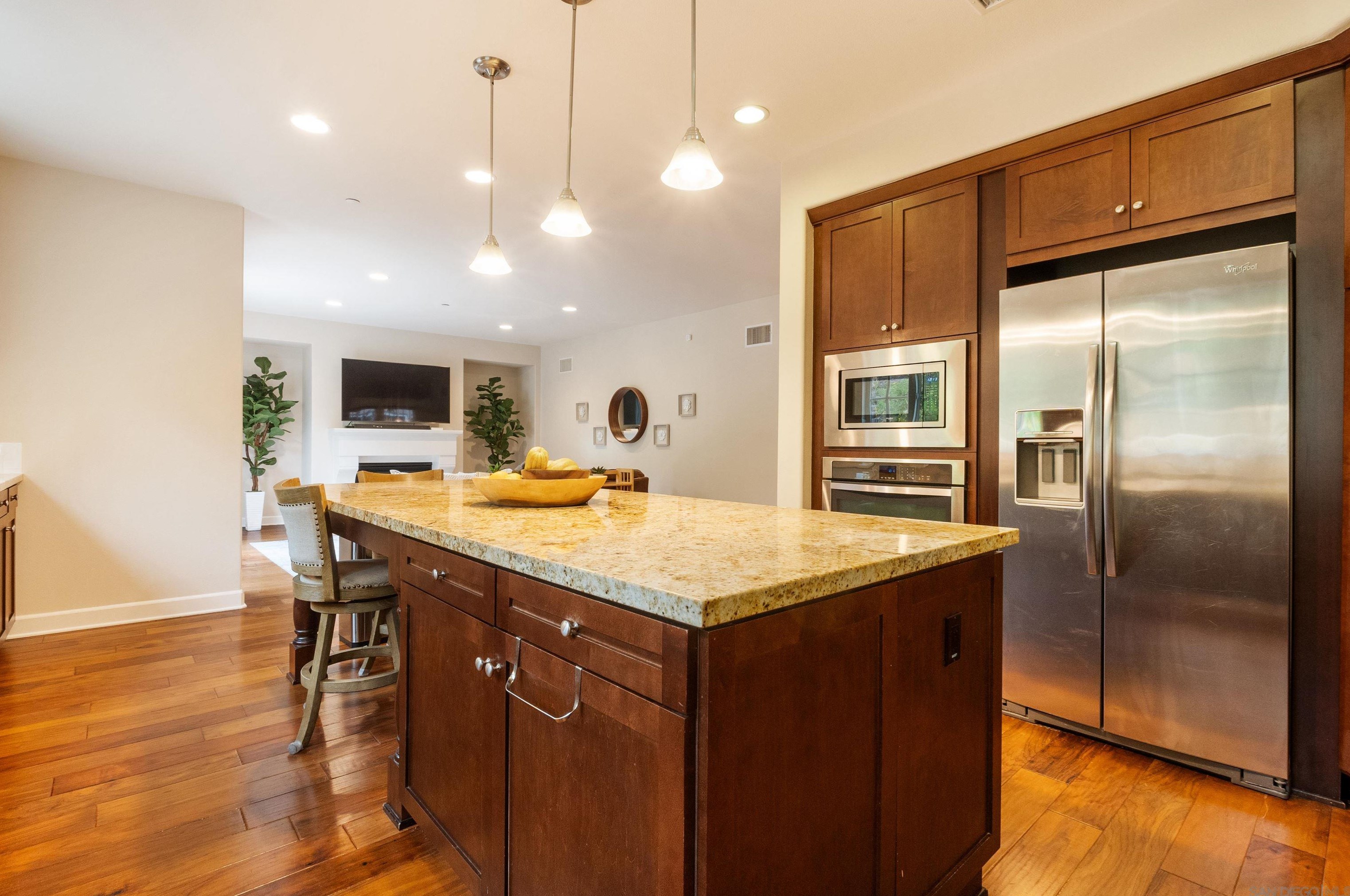 7850 Chadamy Way, San Diego CA  92130-5678 exterior