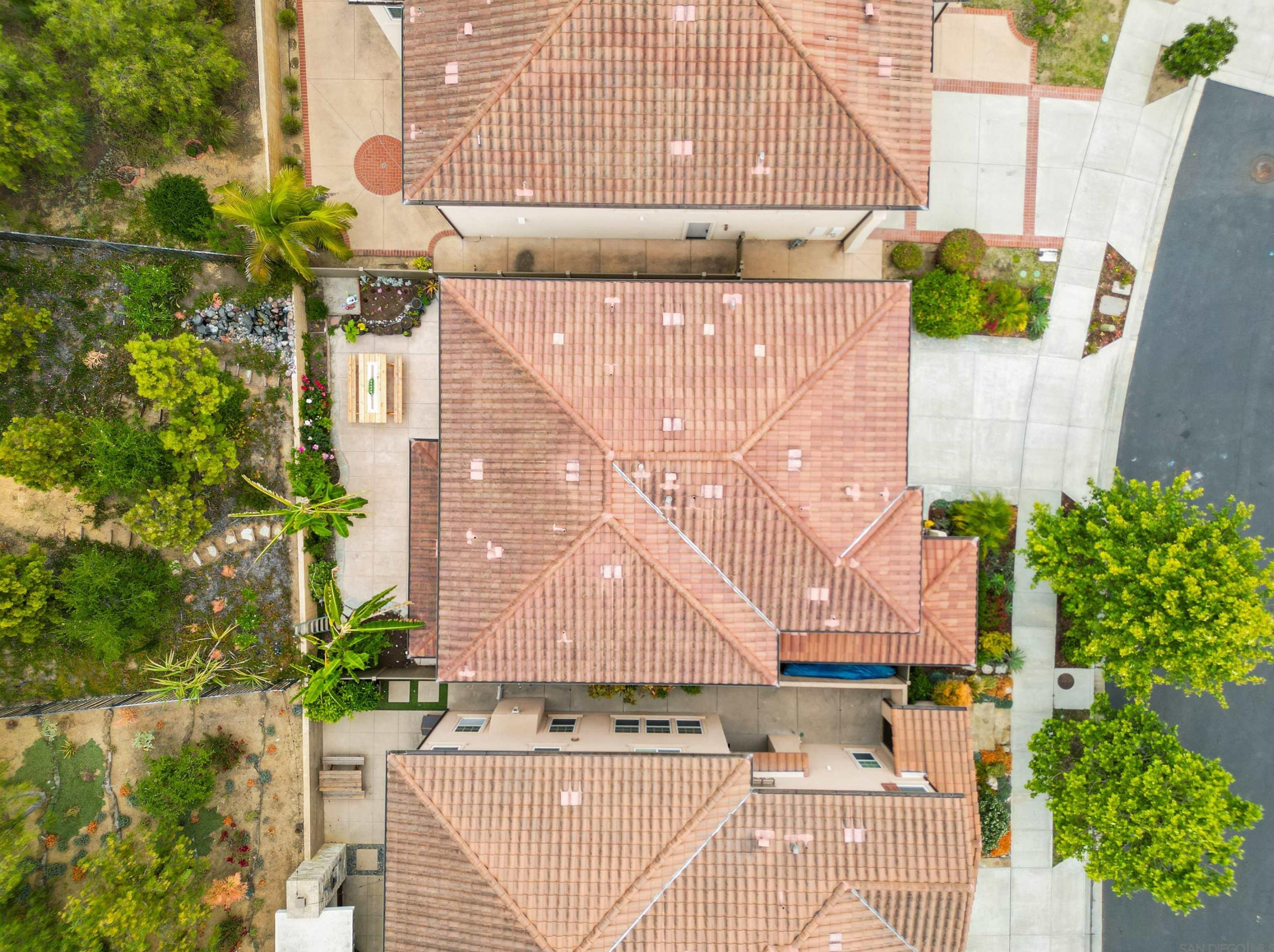 7850 Chadamy Way, San Diego CA  92130-5678 exterior