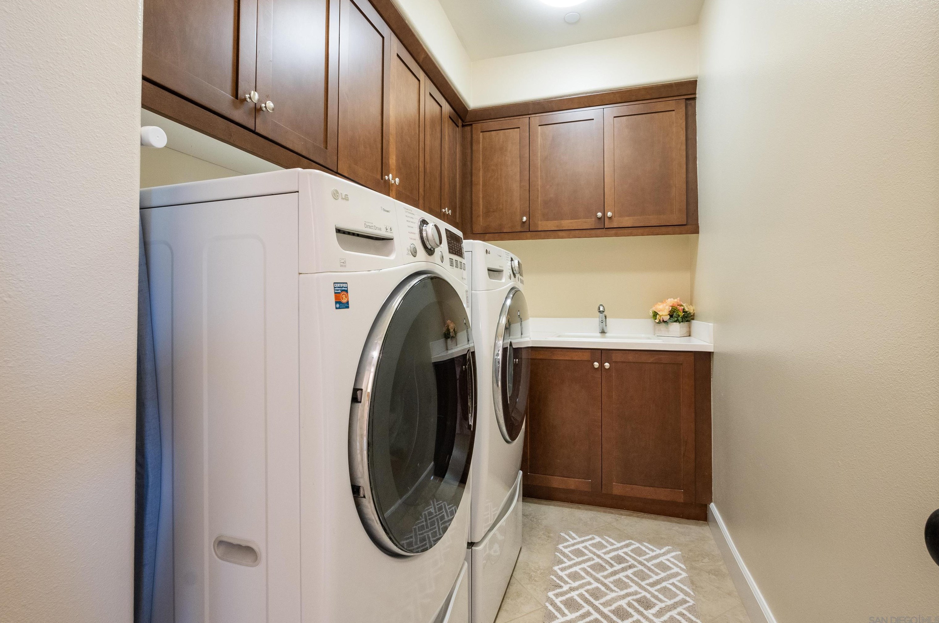 7850 Chadamy Way, San Diego CA  92130-5678 exterior