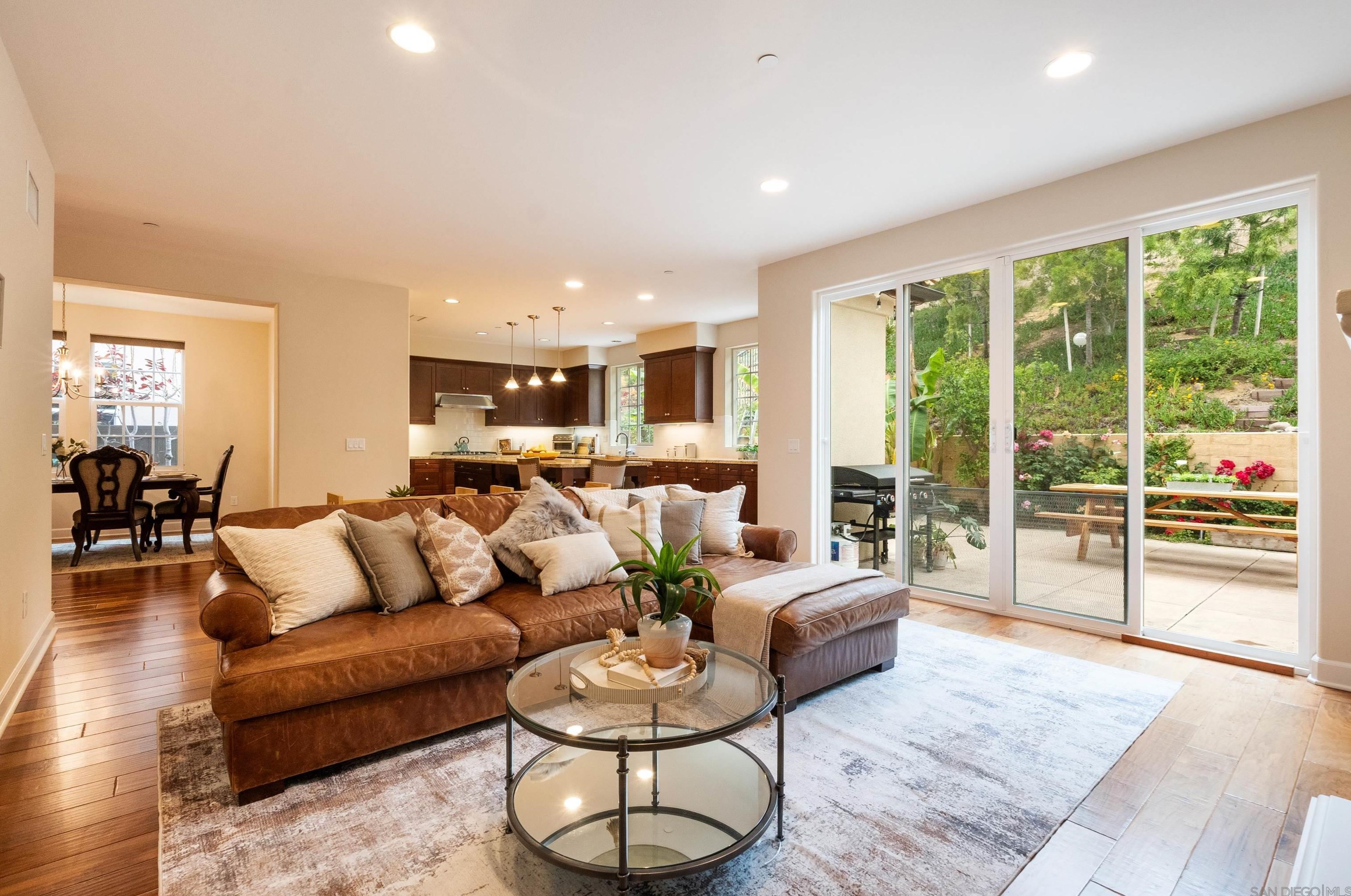 7850 Chadamy Way, San Diego CA  92130-5678 exterior