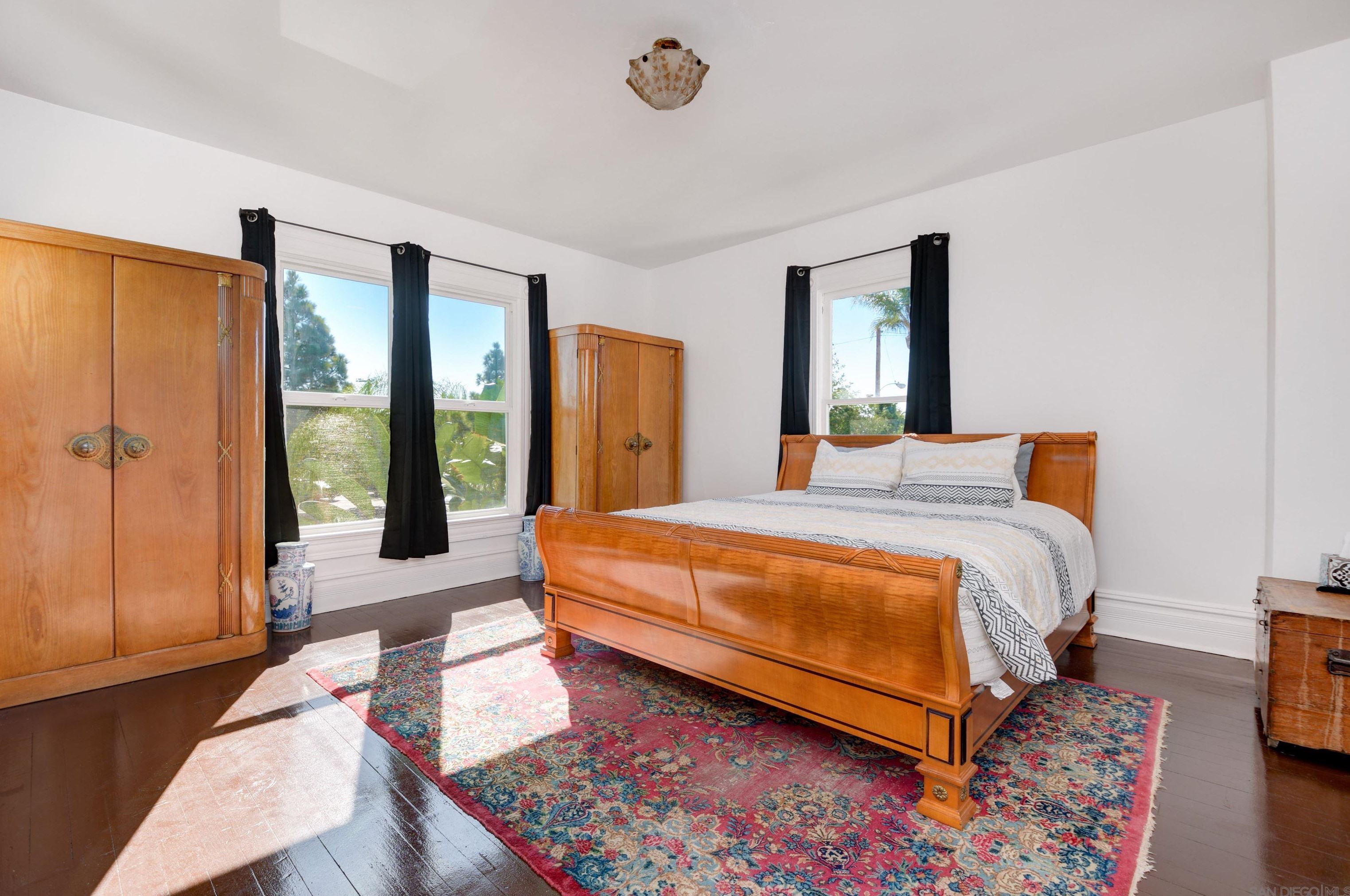 870 D Ave, San Diego CA 92118-1759 exterior