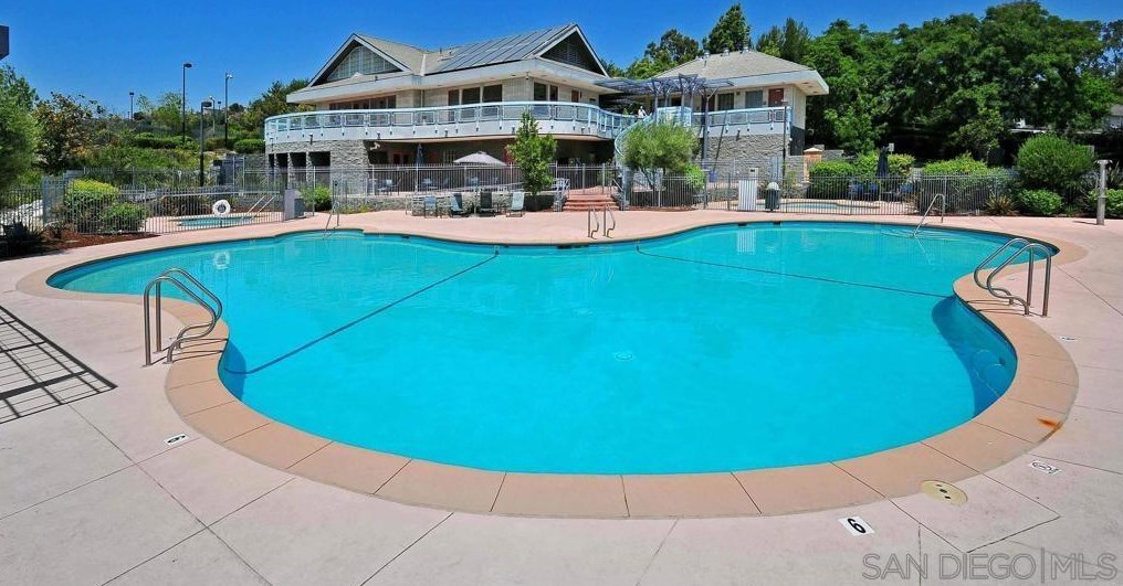 2474 Manzana Way, San Diego, CA 92139-4033