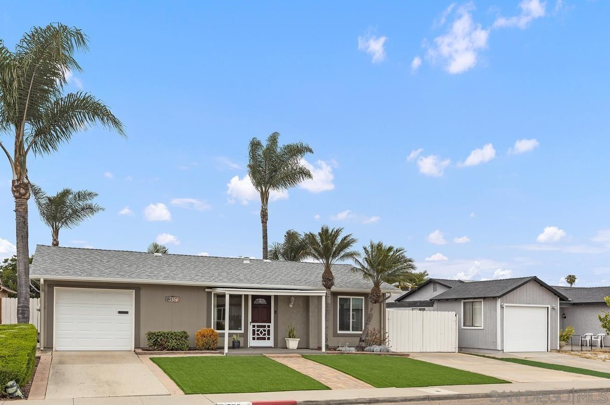 8572 Flanders Dr, San Diego, CA 92126-3268