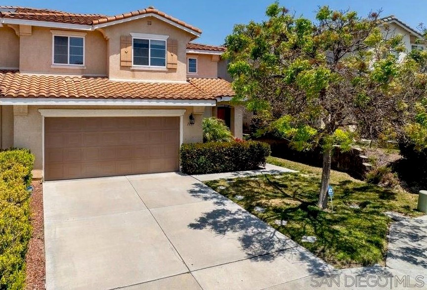 1137 Thistlewood Ave, Chula Vista, CA 91913-1571
