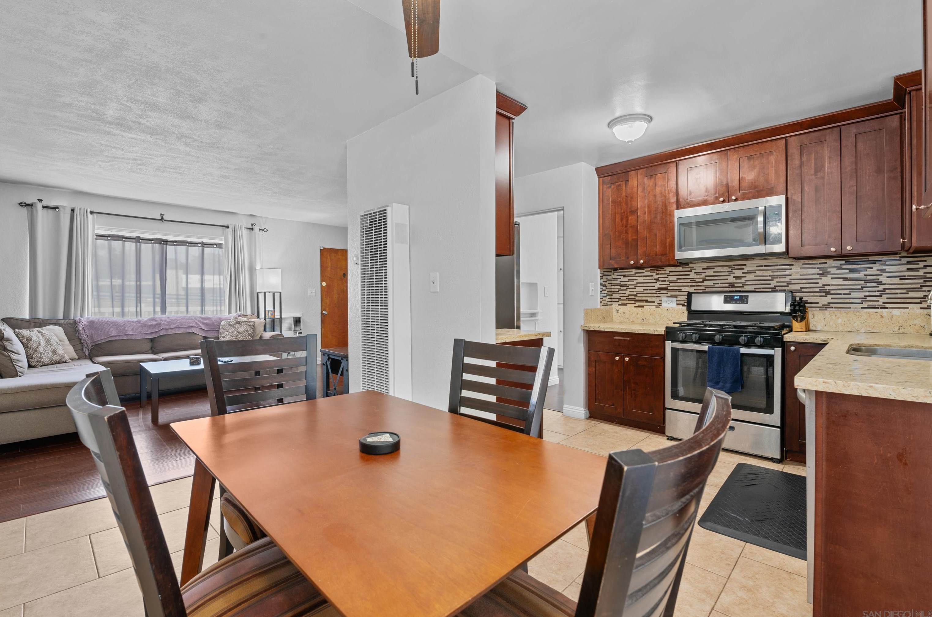 3116 54 St, San Diego CA 92105-3704 exterior