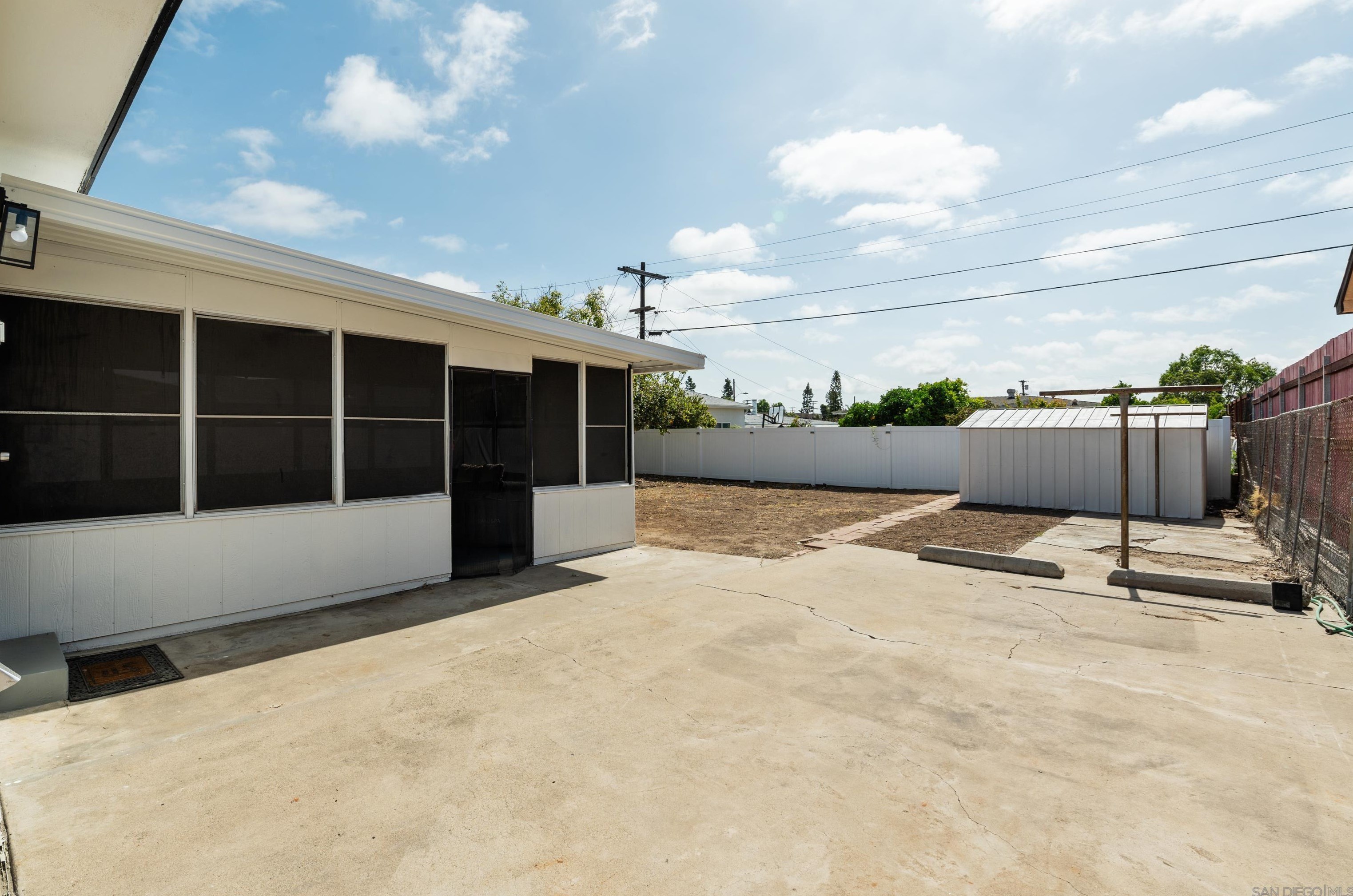 3116 54 St, San Diego CA 92105-3704 exterior