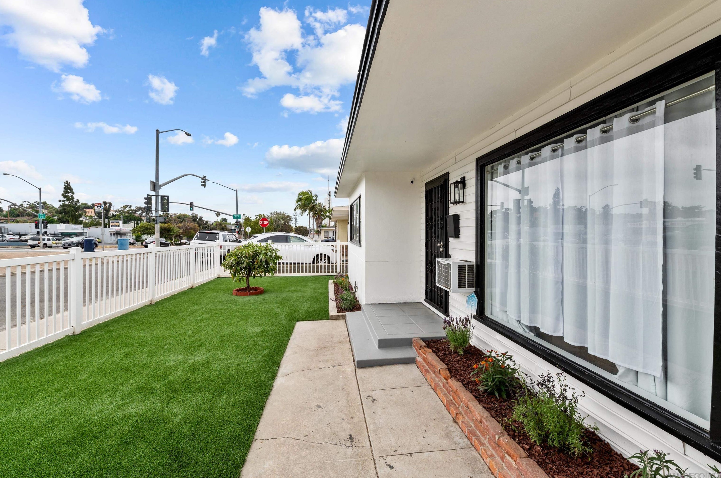 3116 54 St, San Diego CA 92105-3704 exterior