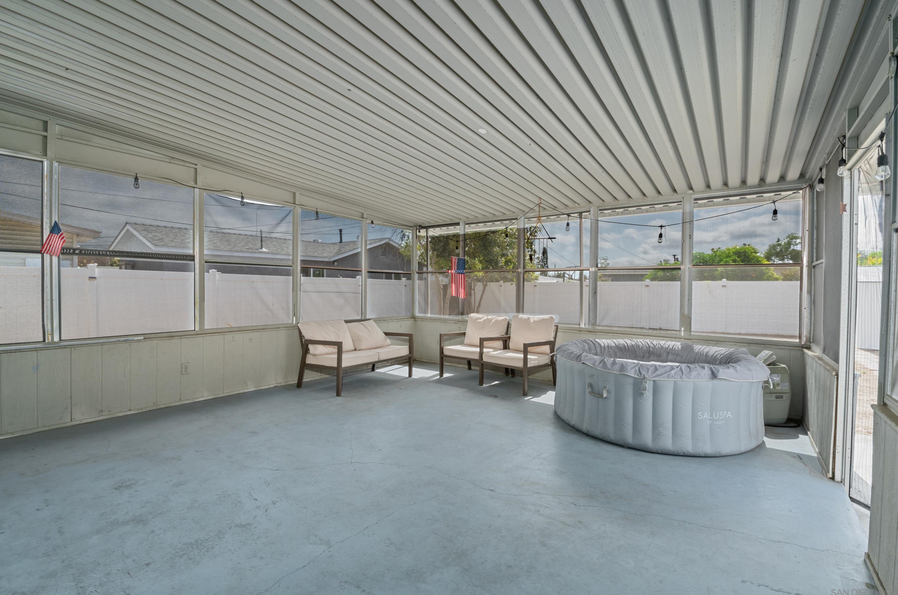 3116 54 St, San Diego CA 92105-3704 exterior