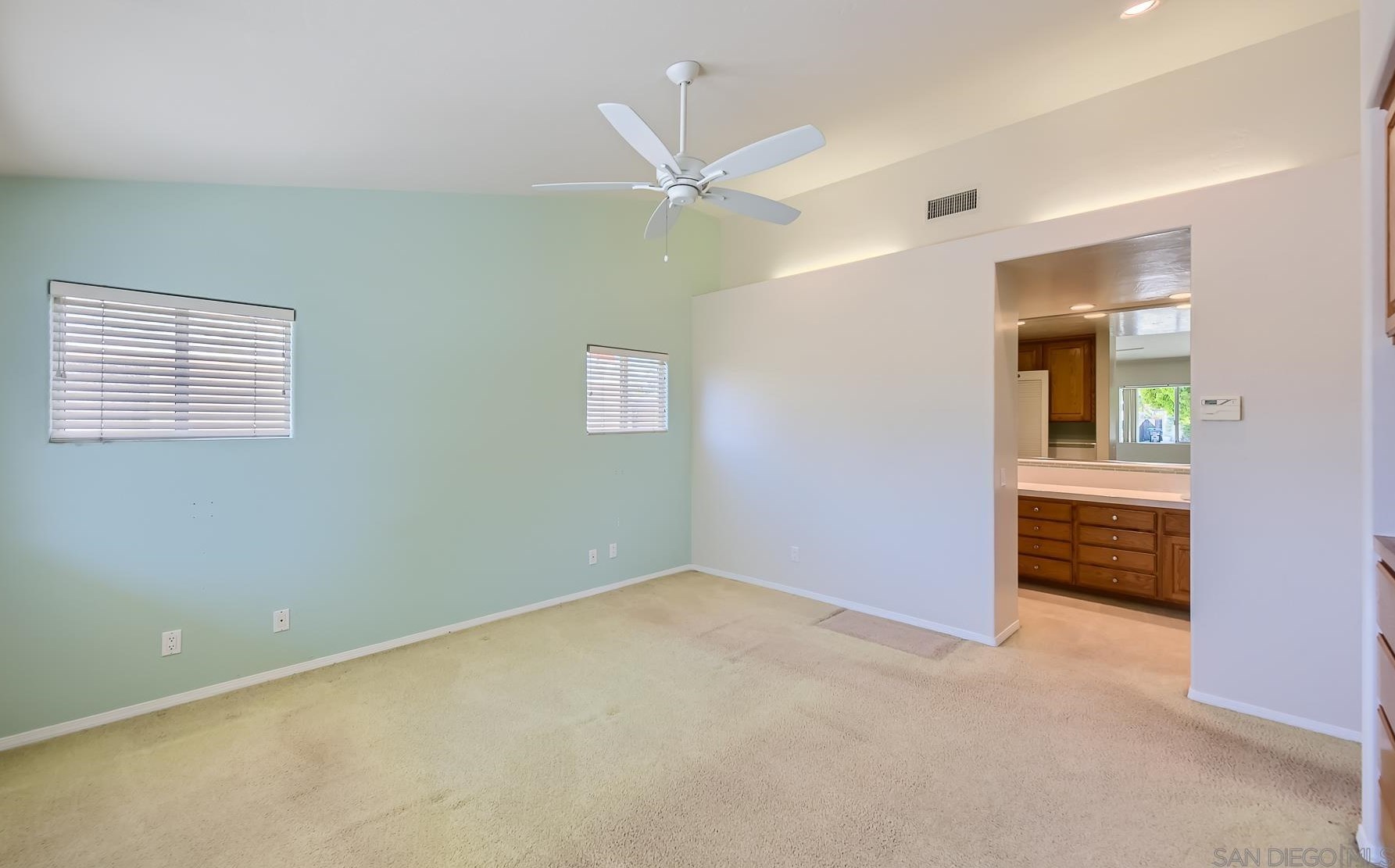 5482 Brunswick Ave, San Diego CA 92120-1903 exterior