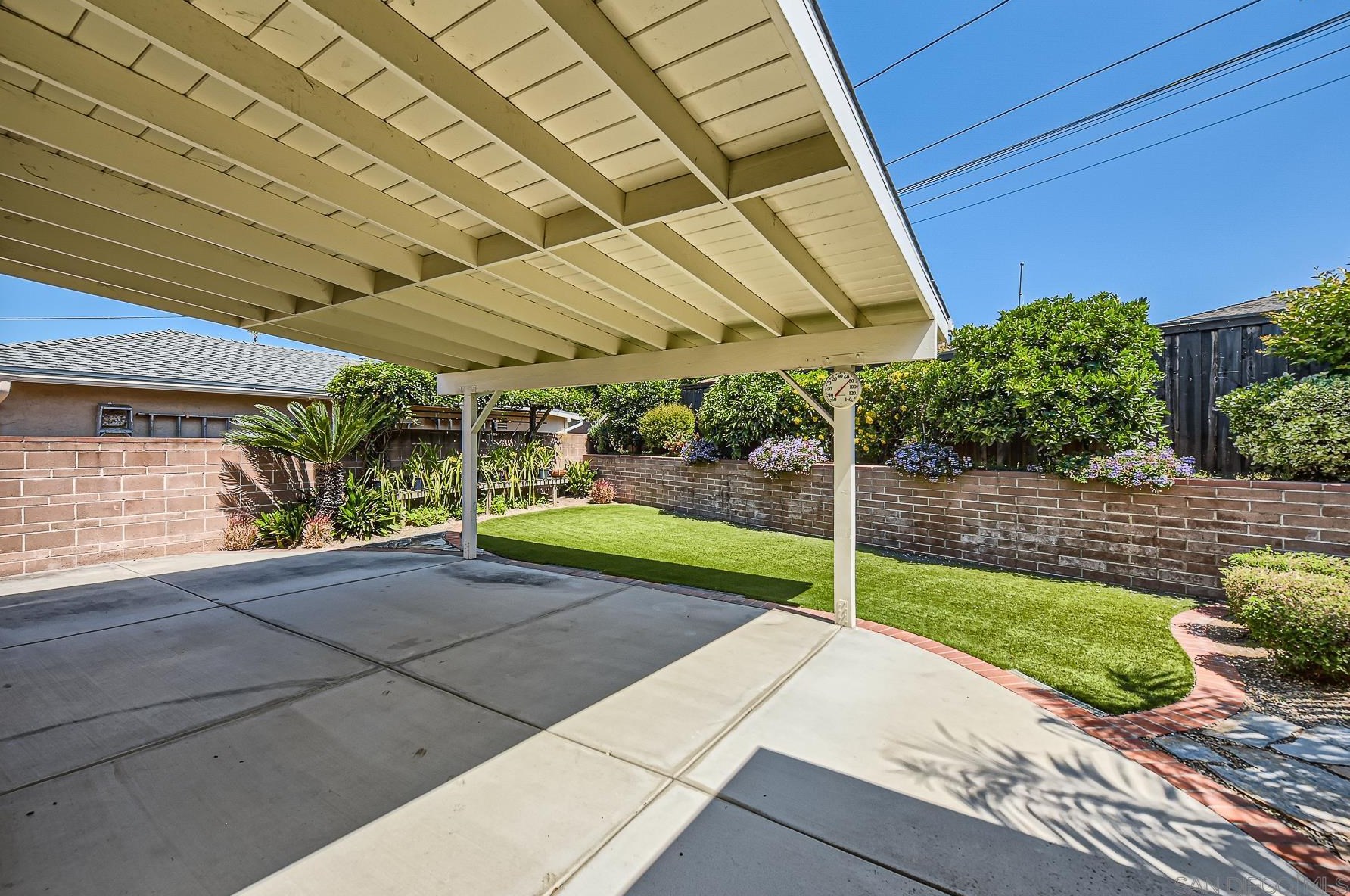 5482 Brunswick Ave, San Diego CA 92120-1903 exterior