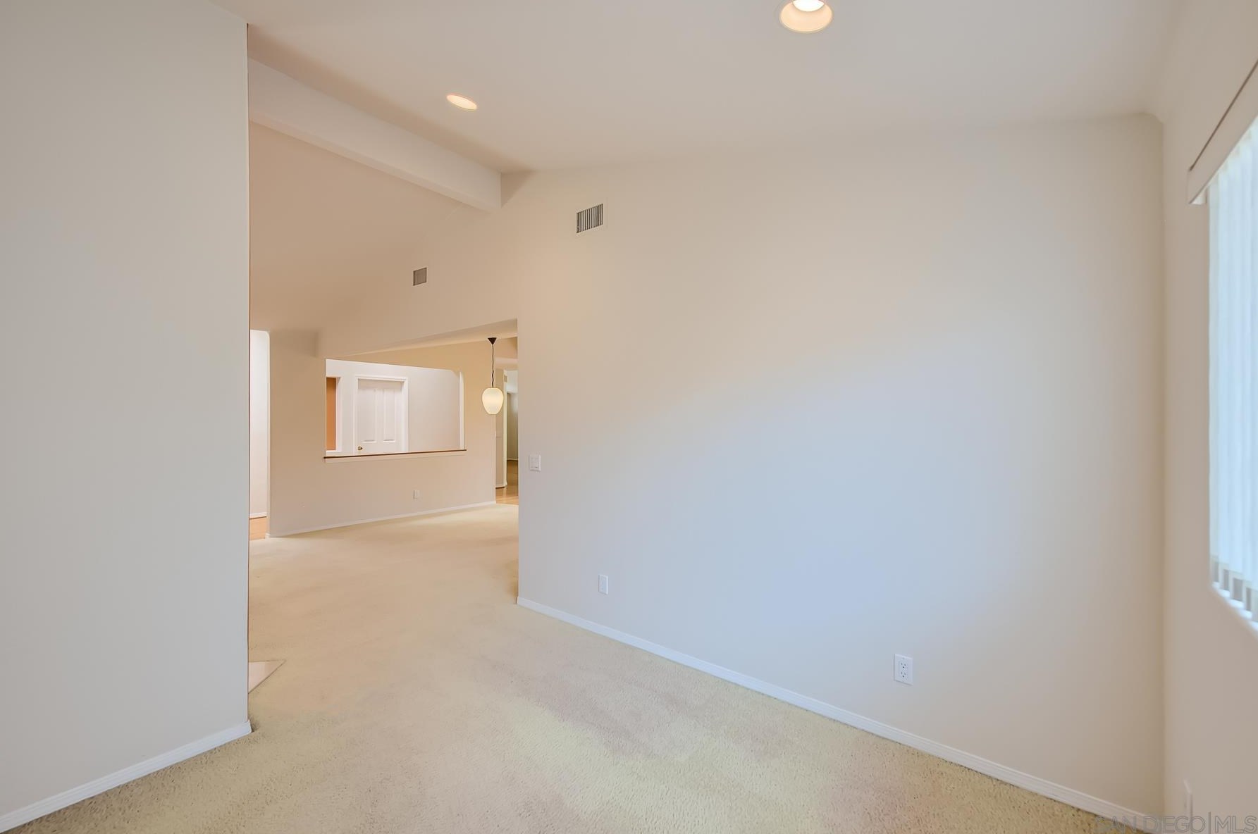 5482 Brunswick Ave, San Diego CA 92120-1903 exterior