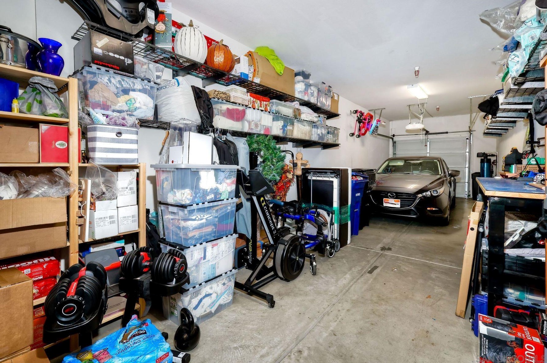 2841 Piantino Cir, San Diego CA  92108-4762 exterior