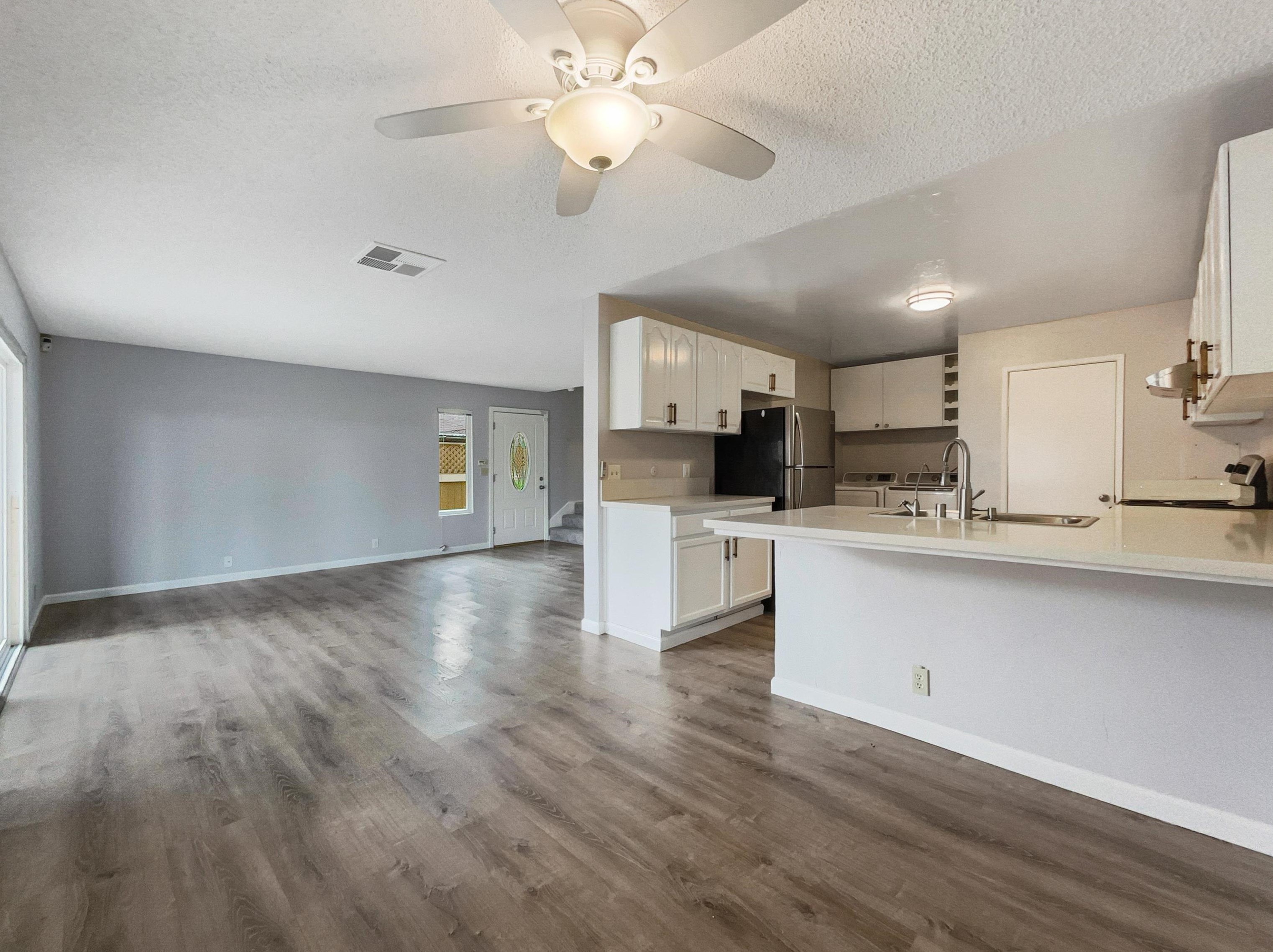 6824 Quebec Ct, San Diego, CA 92139-2748