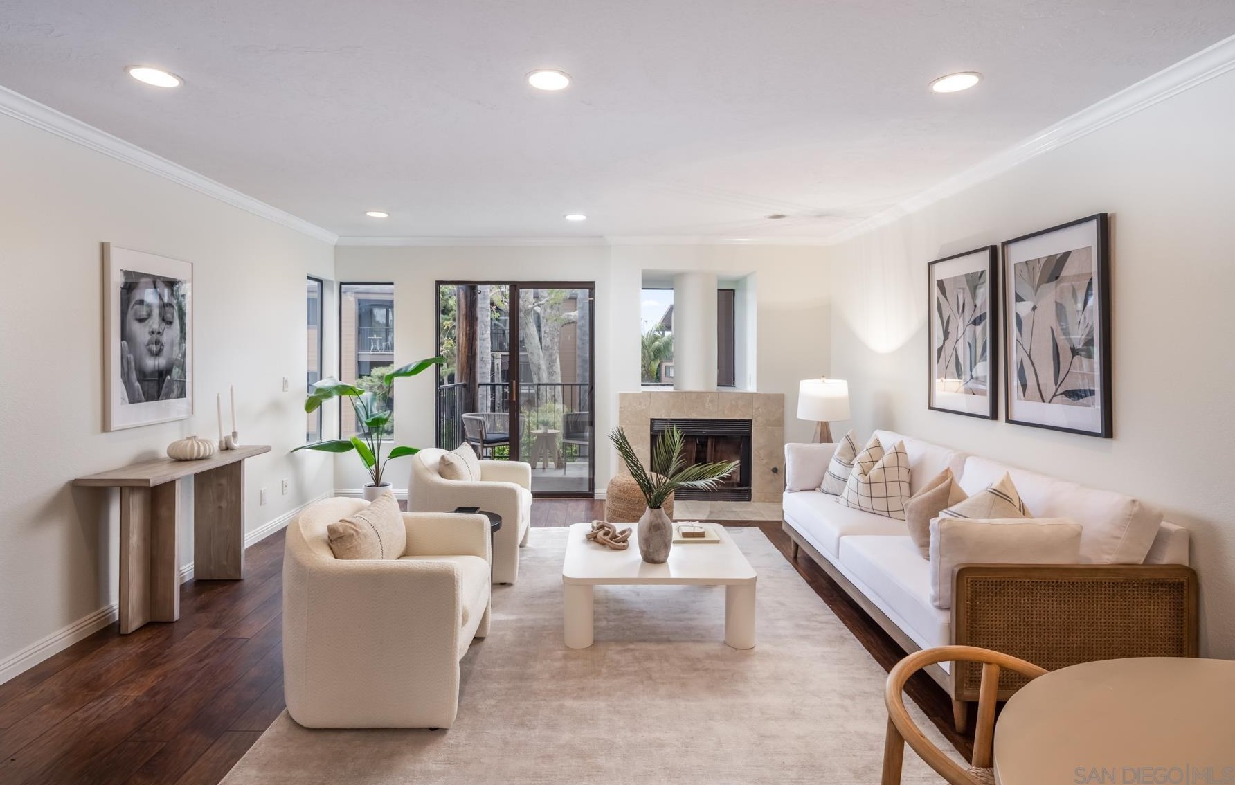 4009 Canario St, Carlsbad, CA 92008-4153