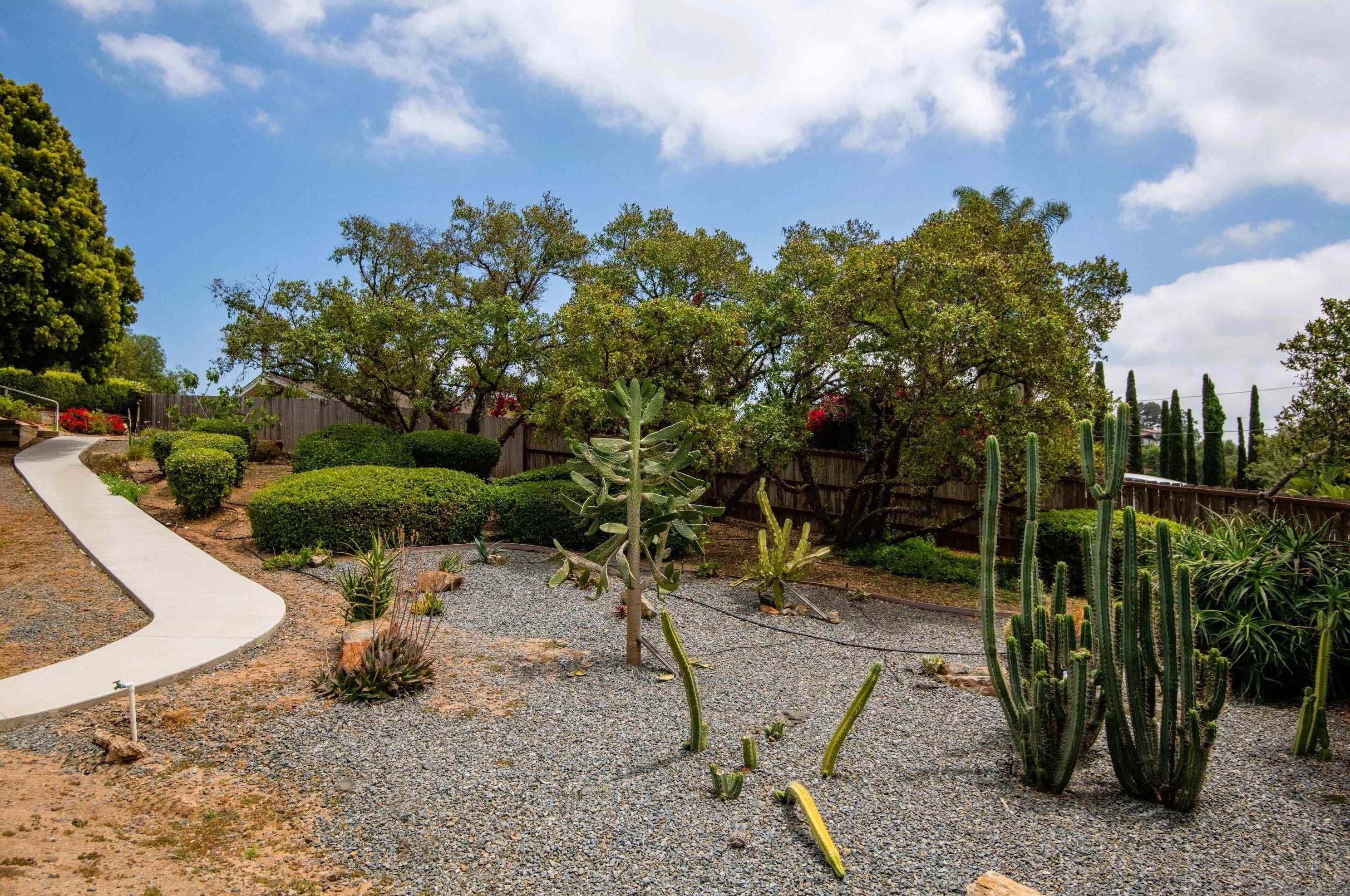 4650 La Rueda Dr, La Mesa CA 91941-5749 exterior