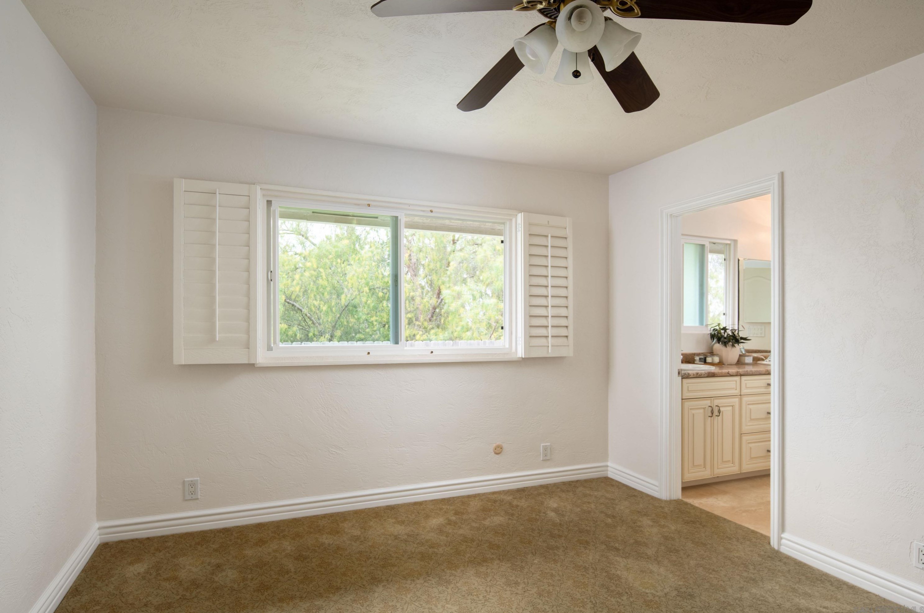 4650 La Rueda Dr, La Mesa CA 91941-5749 exterior