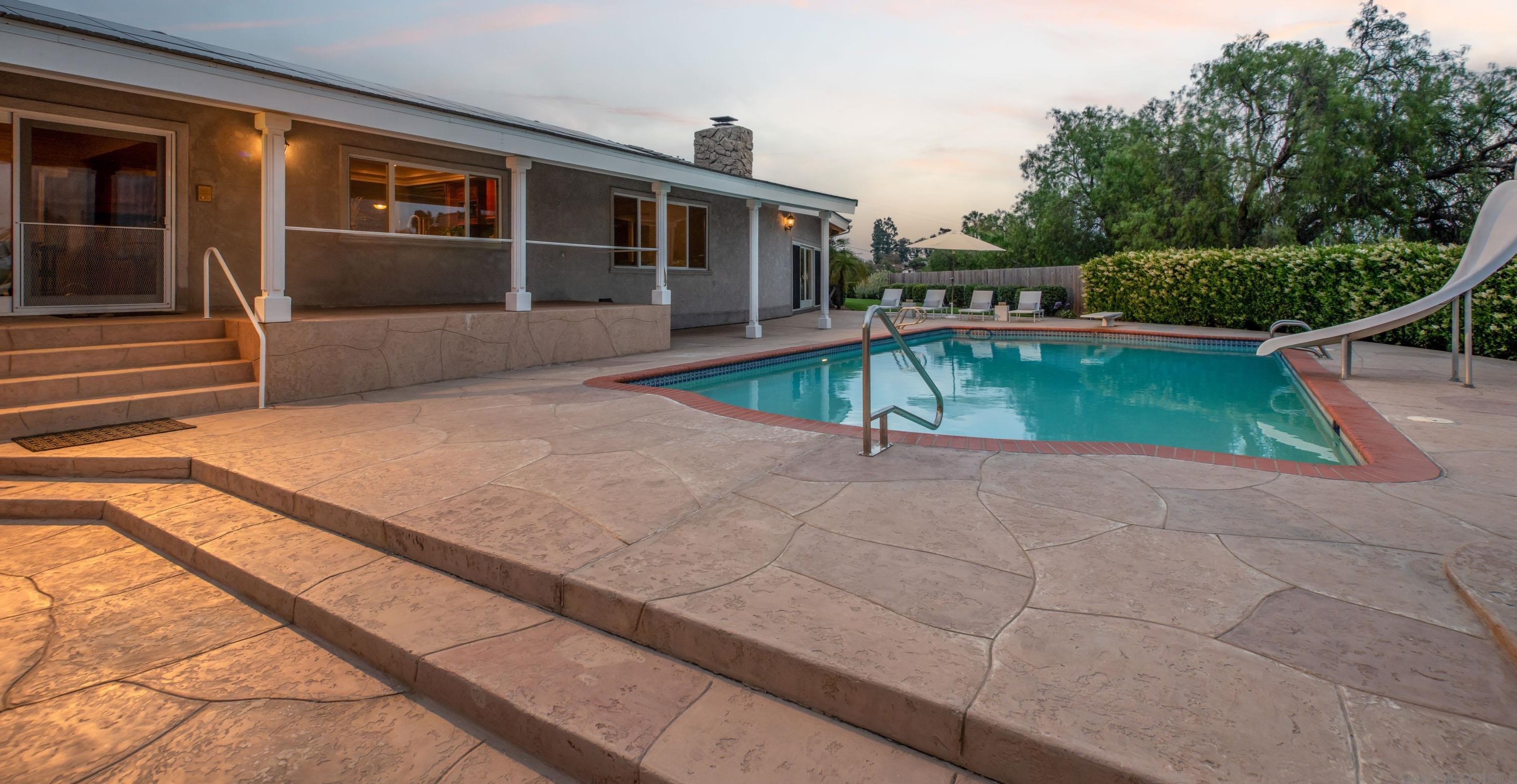 4650 La Rueda Dr, La Mesa CA 91941-5749 exterior