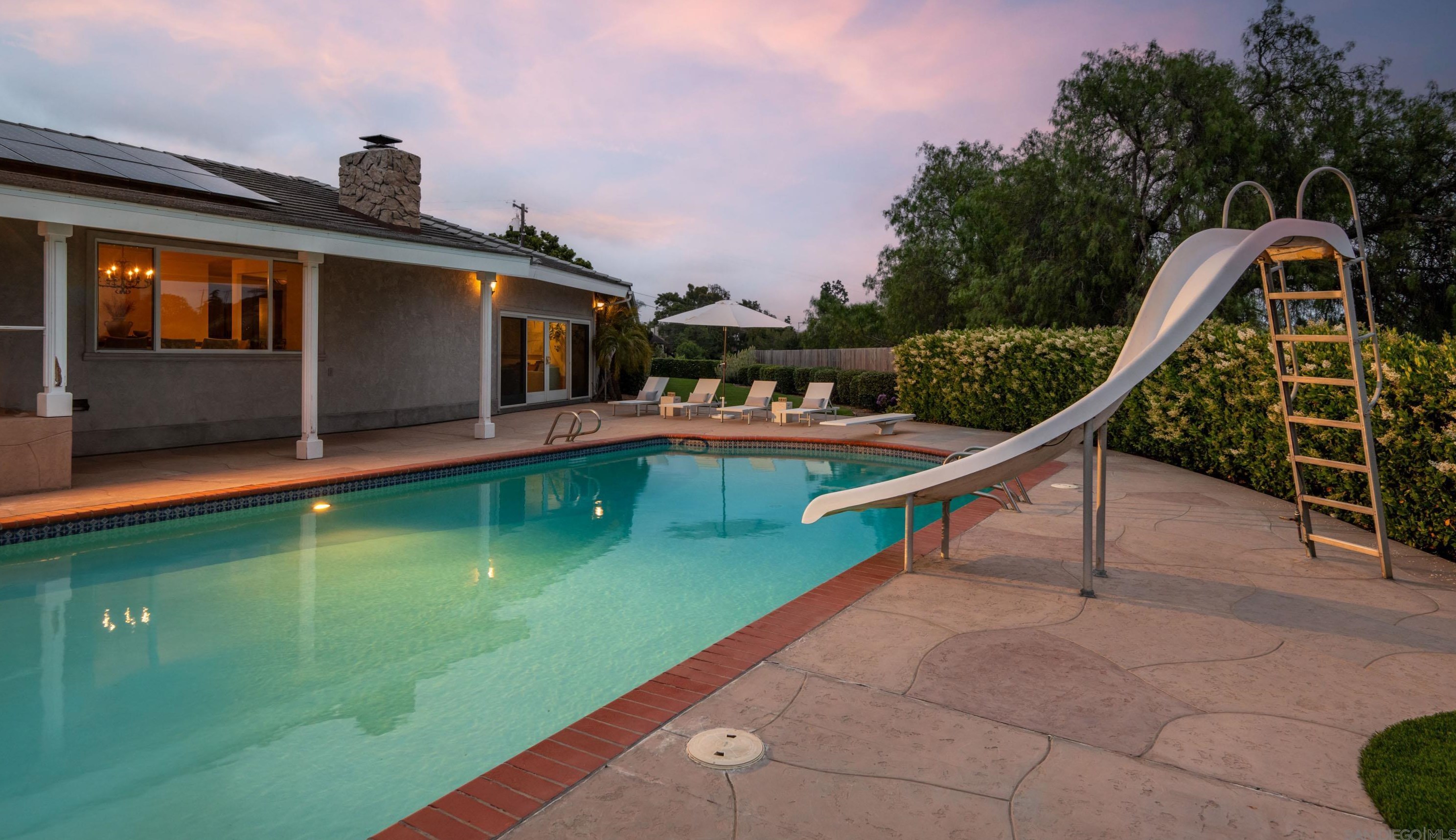 4650 La Rueda Dr, La Mesa CA 91941-5749 exterior