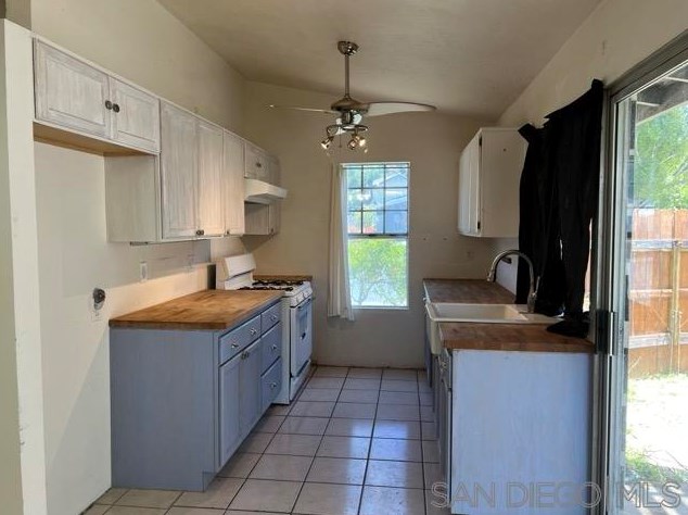 215 Brett Pl, Escondido, CA 92027-5301