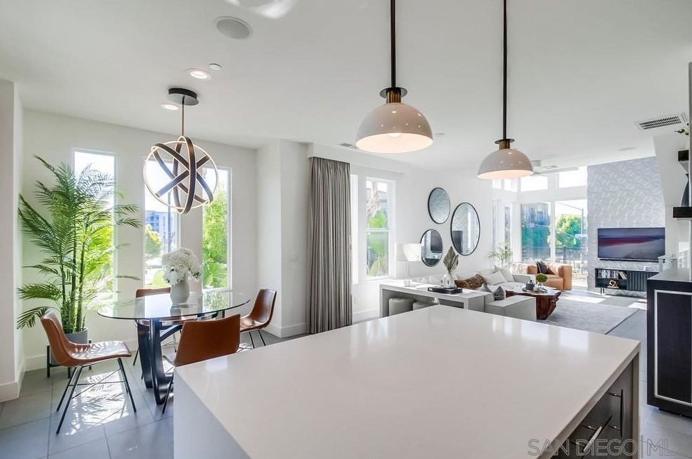 7894 Civita Blvd, San Diego CA 92108-5123 exterior