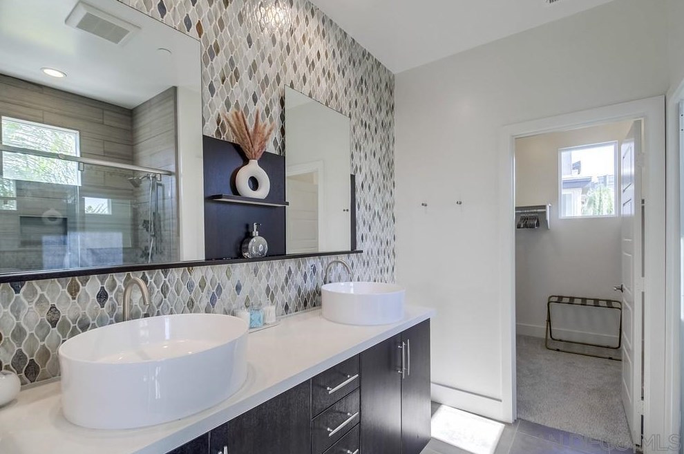 7894 Civita Blvd, San Diego CA 92108-5123 exterior