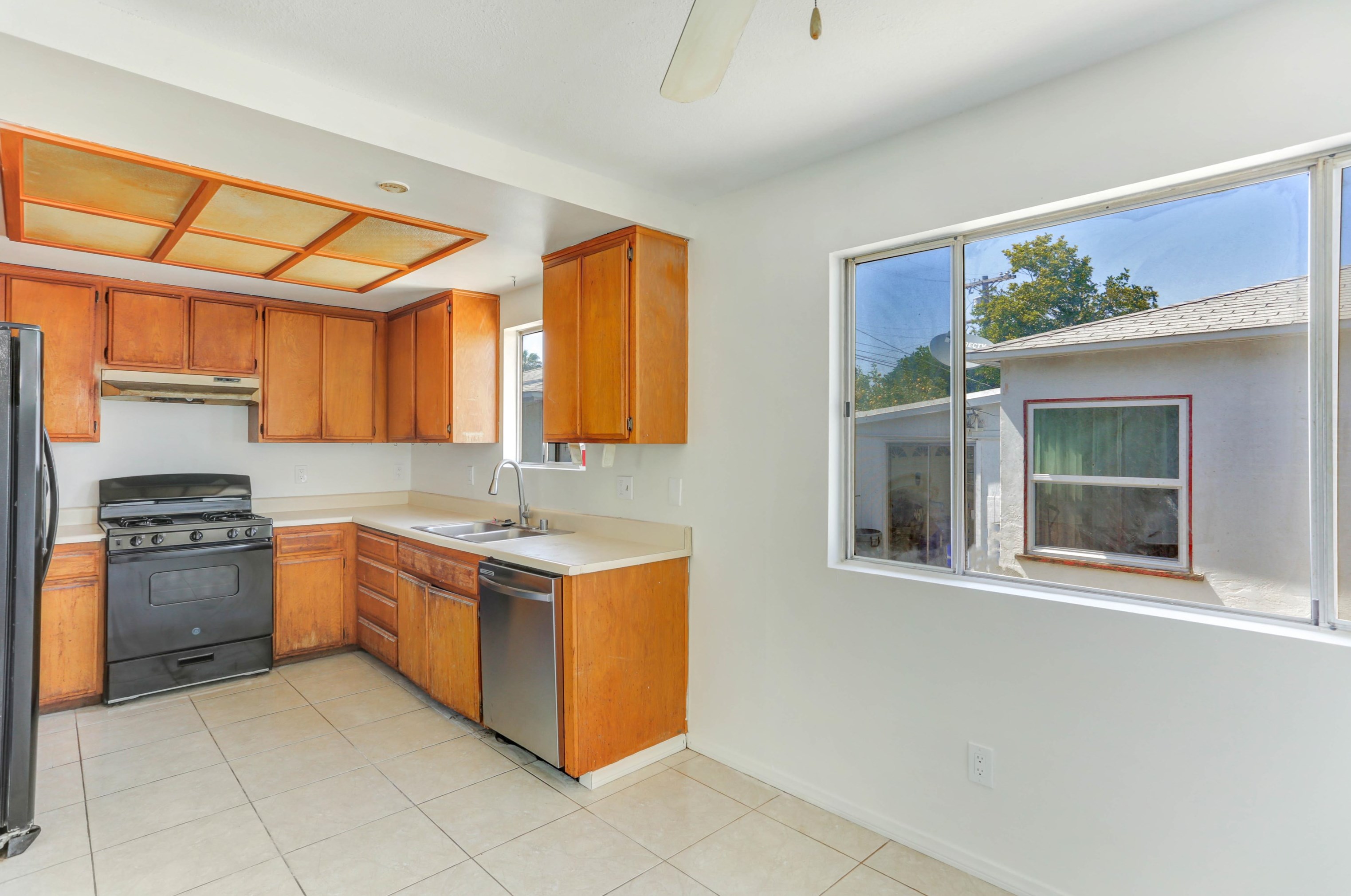 4778-80 College Ave, San Diego CA  92115-3905 exterior
