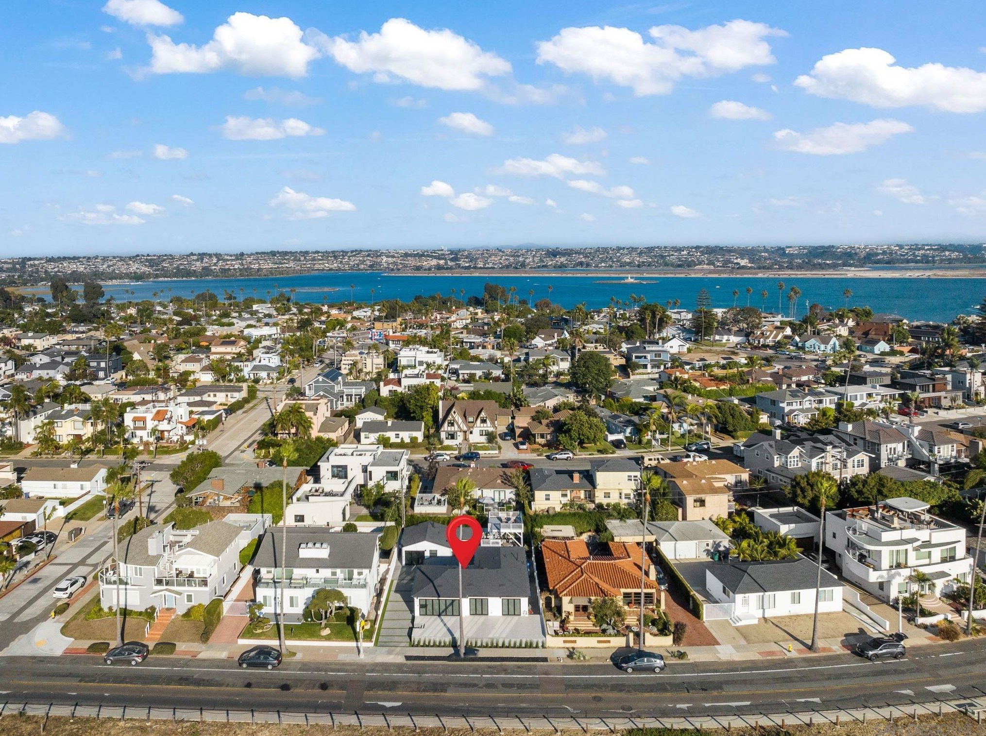 3445 Riviera Dr, San Diego CA 92109-5337 exterior