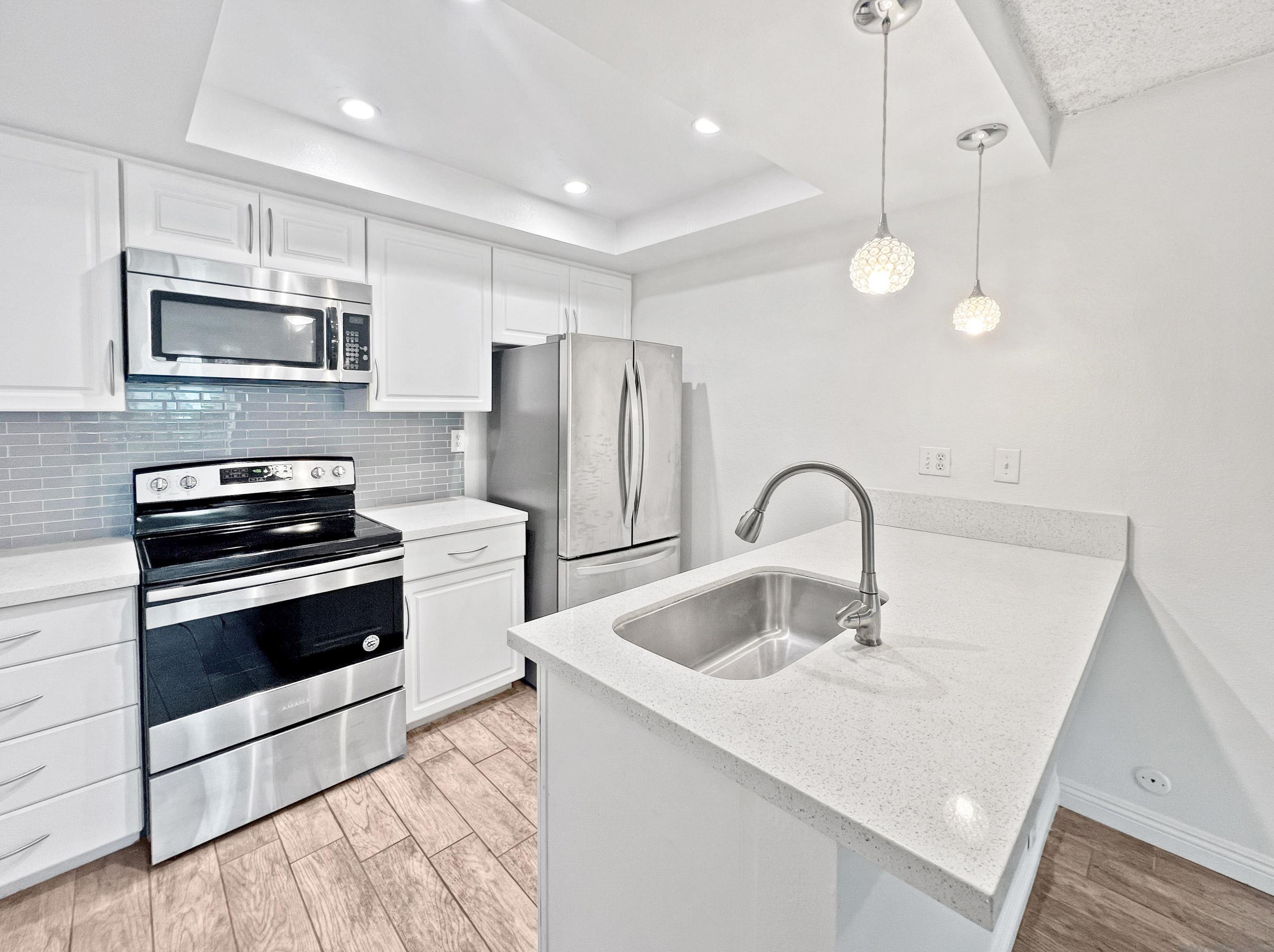 10699 San Diego Mission Rd 101, San Diego, CA 92108