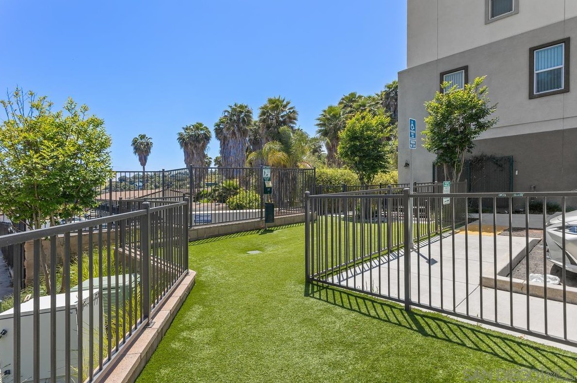 2601 Cranston Dr, Escondido CA  92025-7381 exterior