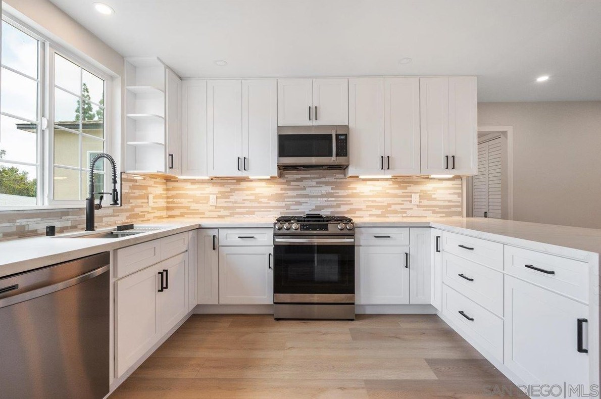 6665 Amherst St, San Diego CA 92115-2906 exterior