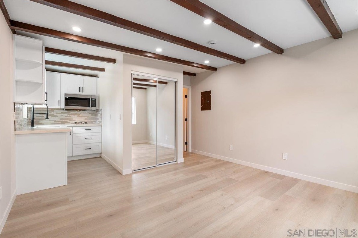 6665 Amherst St, San Diego CA 92115-2906 exterior