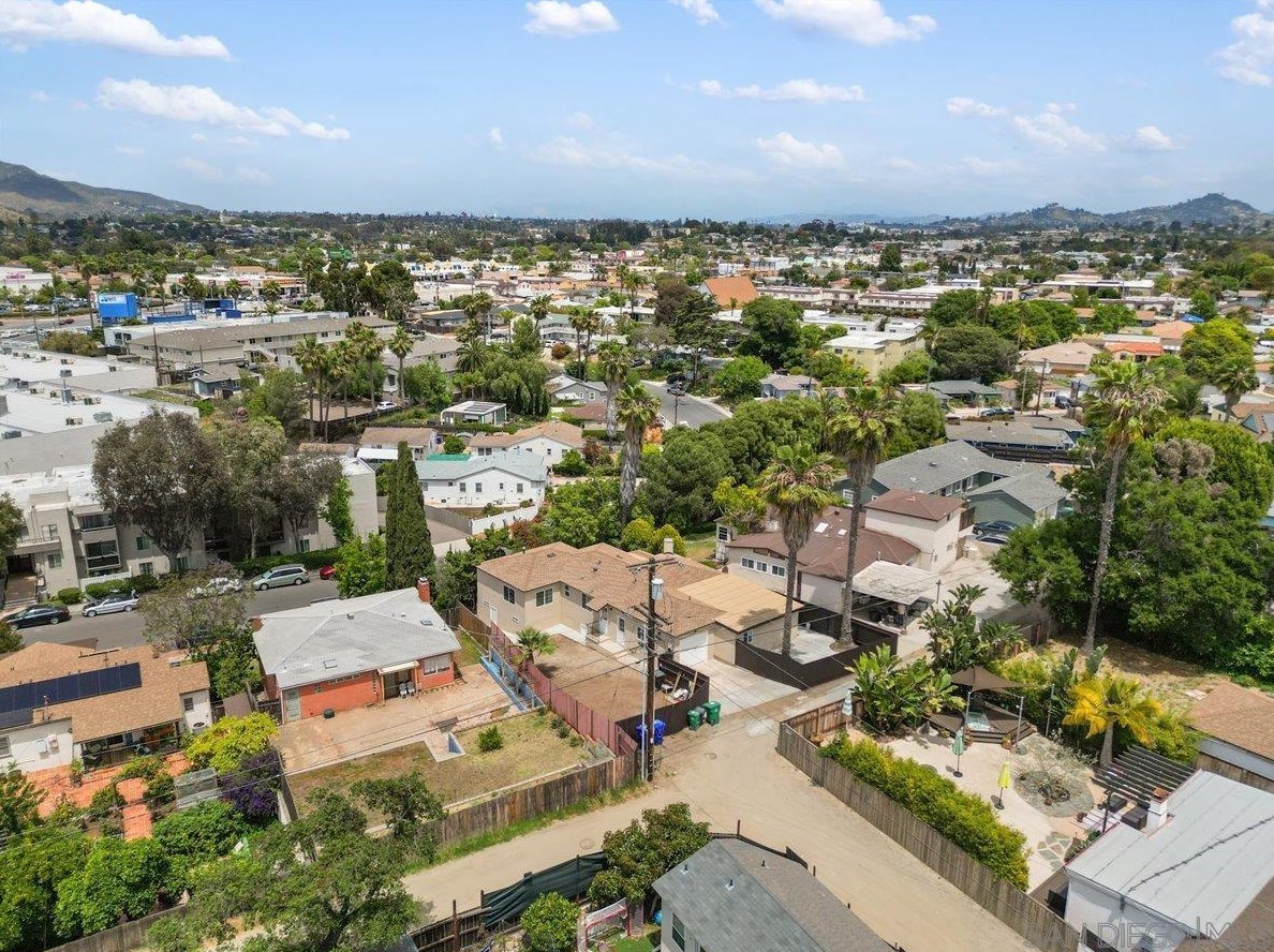 6665 Amherst St, San Diego CA 92115-2906 exterior