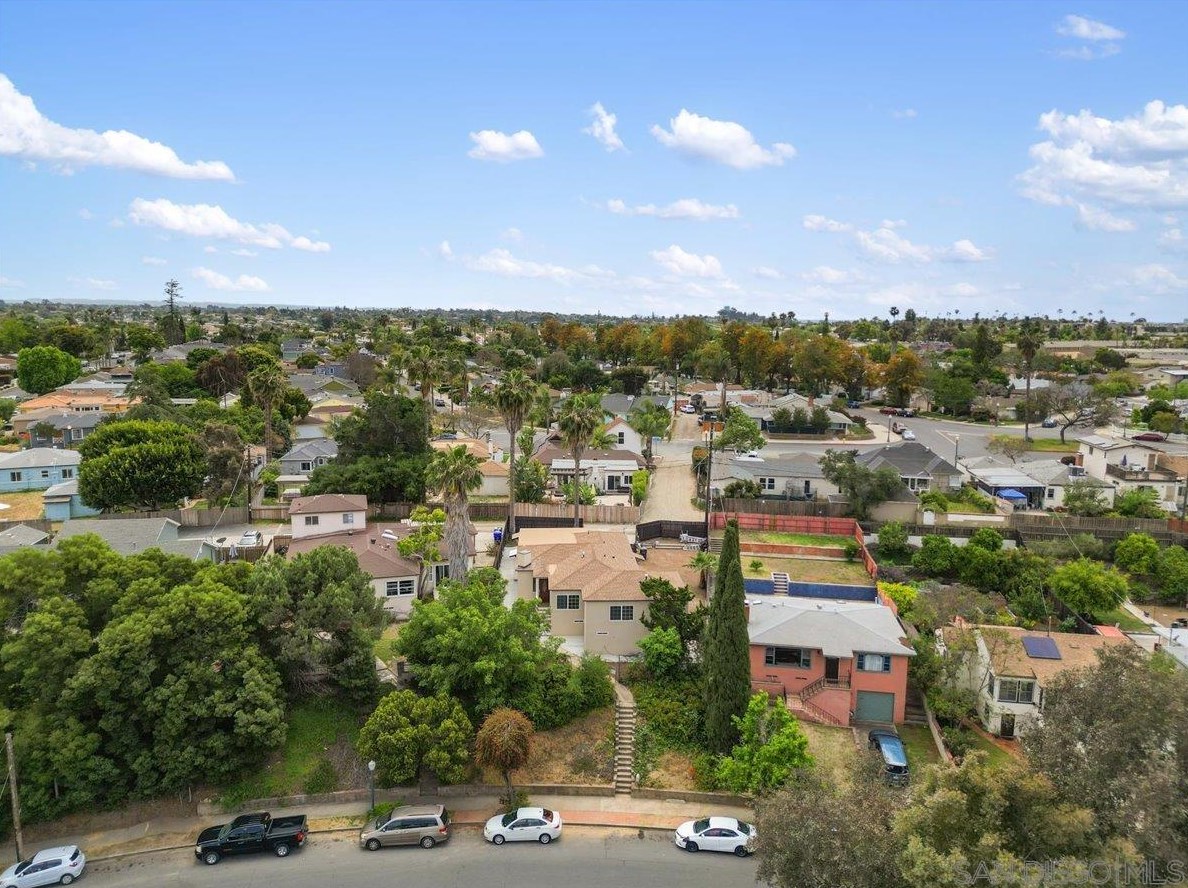 6665 Amherst St, San Diego CA 92115-2906 exterior