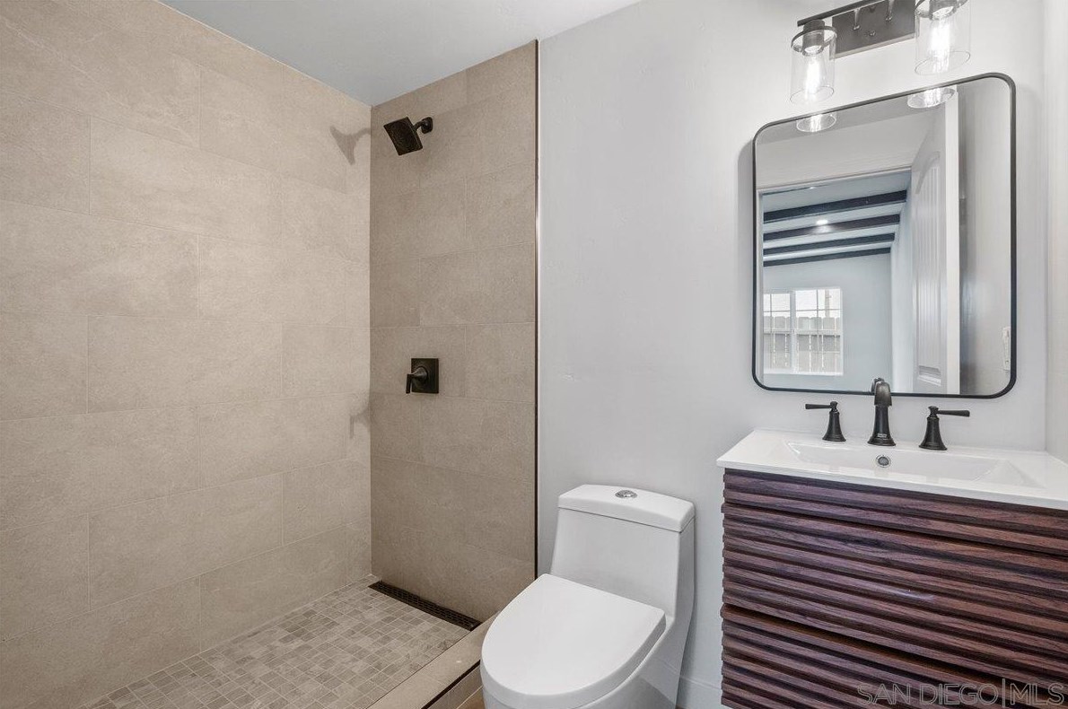 6665 Amherst St, San Diego CA 92115-2906 exterior