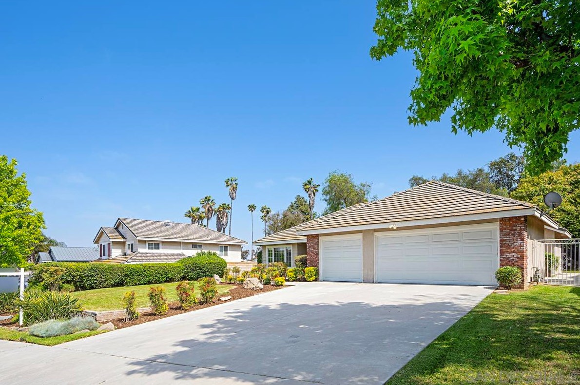 11742 Tilden Pl, Riverside, CA 92505-3141
