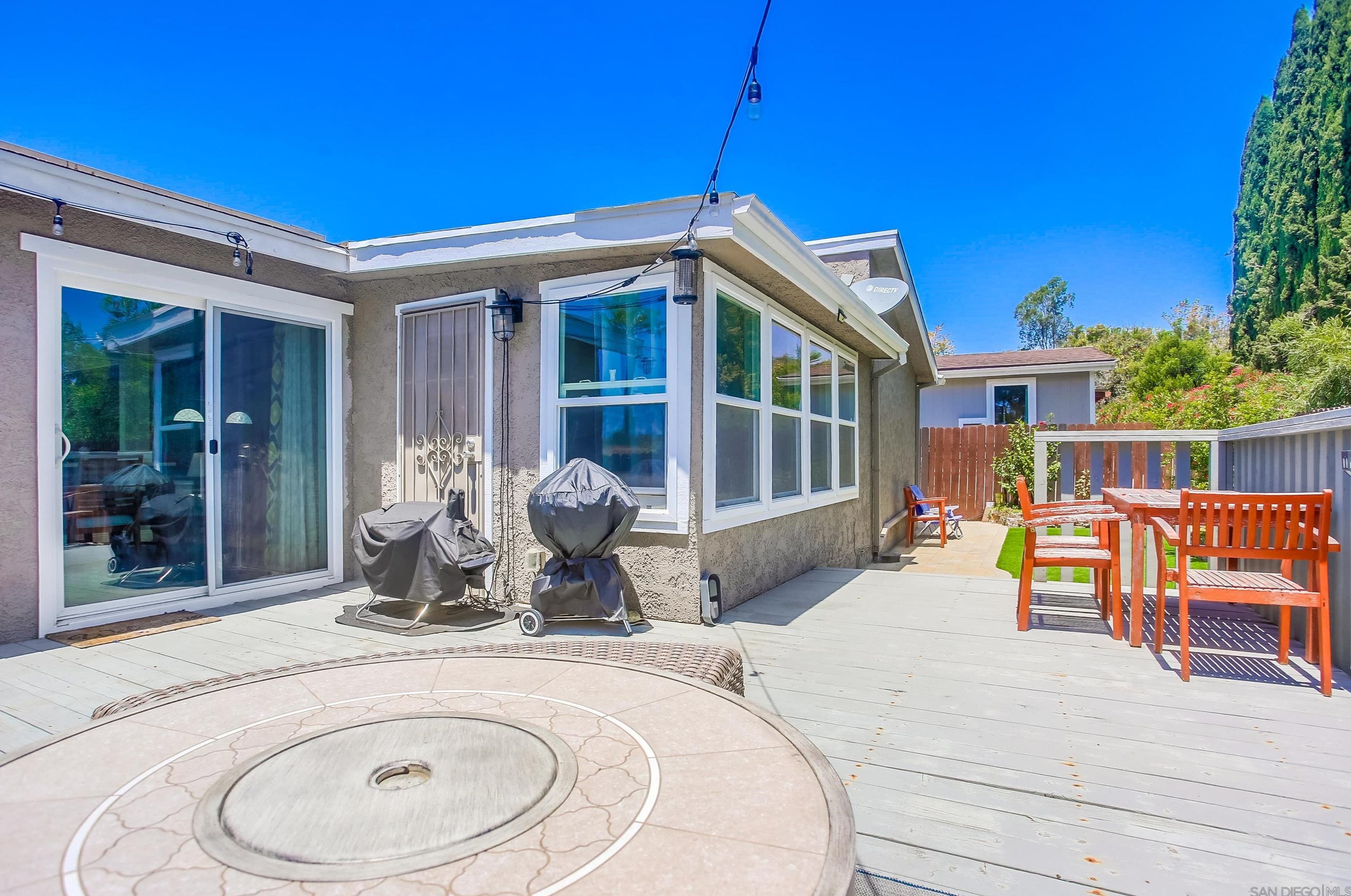 1113 Harvest Ln, Vista, CA 92081