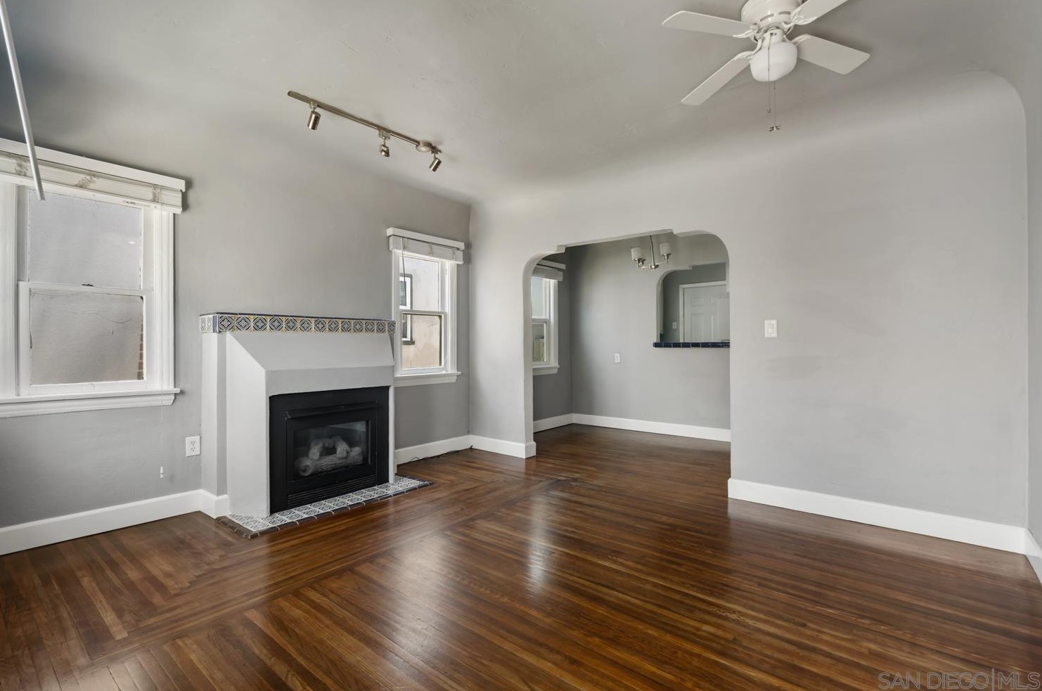 4718 Oregon St, San Diego, CA 92116-1338