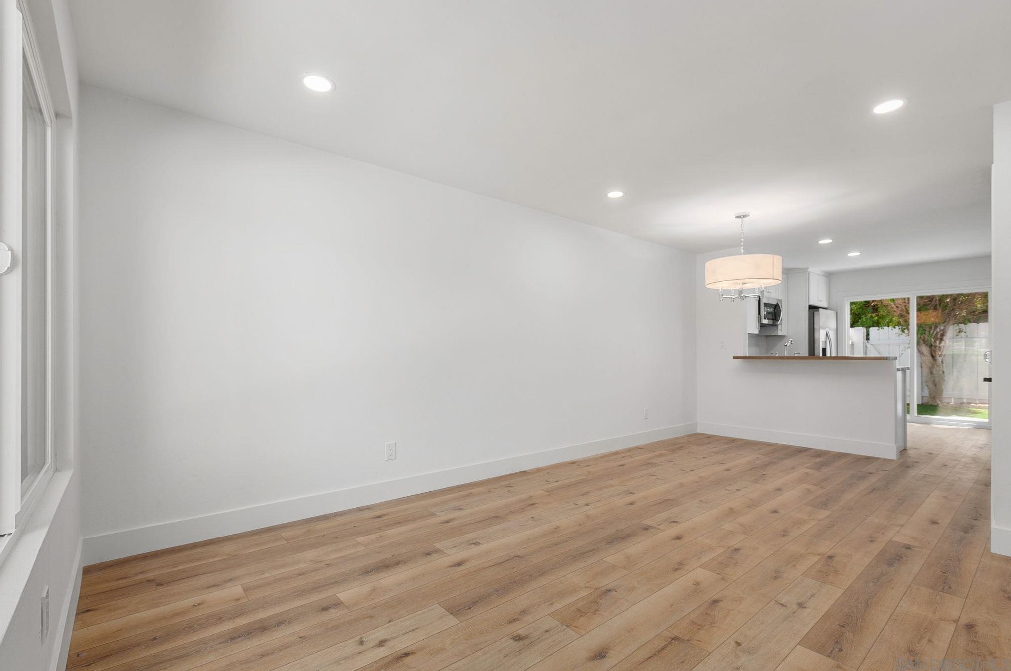 6661 Bell Bluff Ave, San Diego CA  92119-1158 exterior