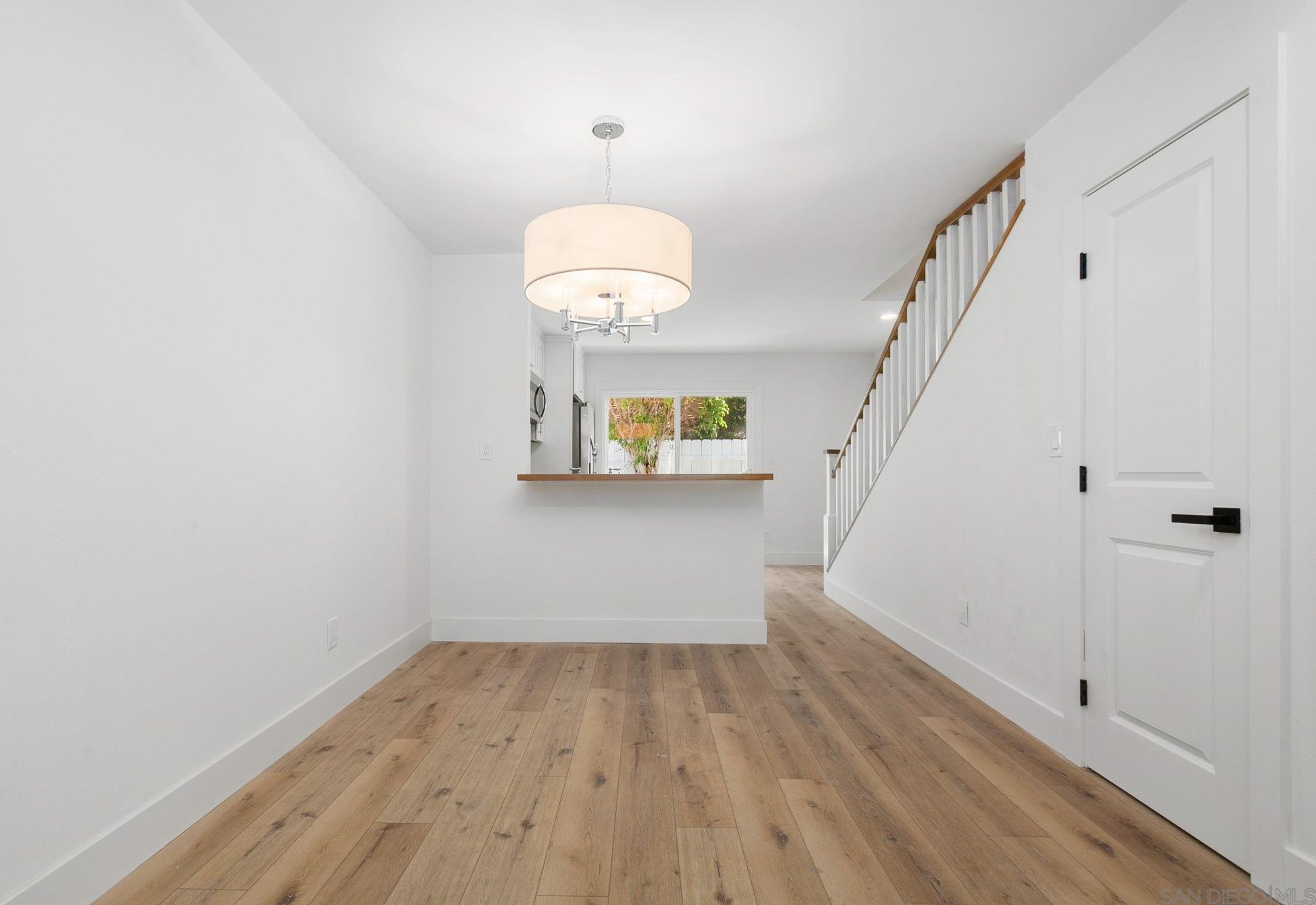 6661 Bell Bluff Ave, San Diego CA  92119-1158 exterior