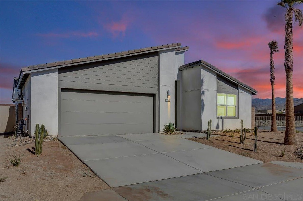 12545 Cholla Dr, Desert Hot Springs, CA 92240