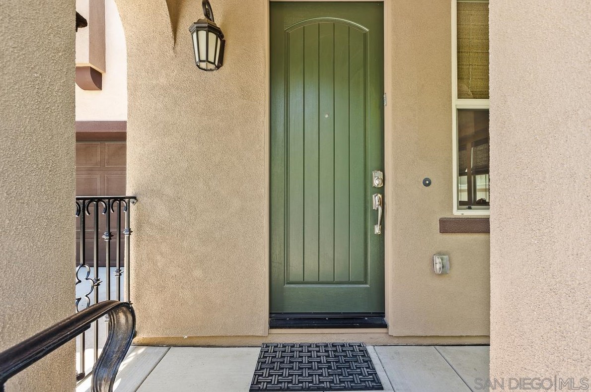 6723 Golden Glen Ln, San Diego, CA 92126